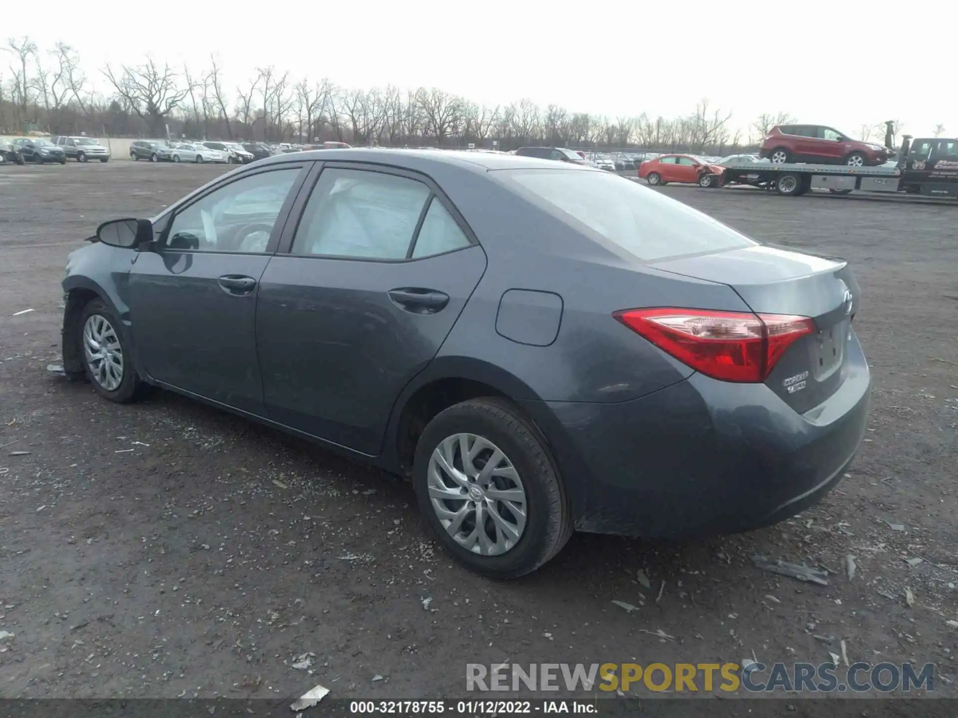 3 Photograph of a damaged car 2T1BURHE2KC132347 TOYOTA COROLLA 2019