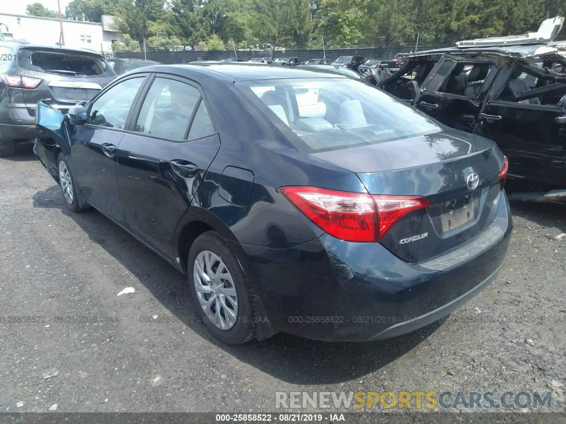 3 Photograph of a damaged car 2T1BURHE2KC132669 TOYOTA COROLLA 2019