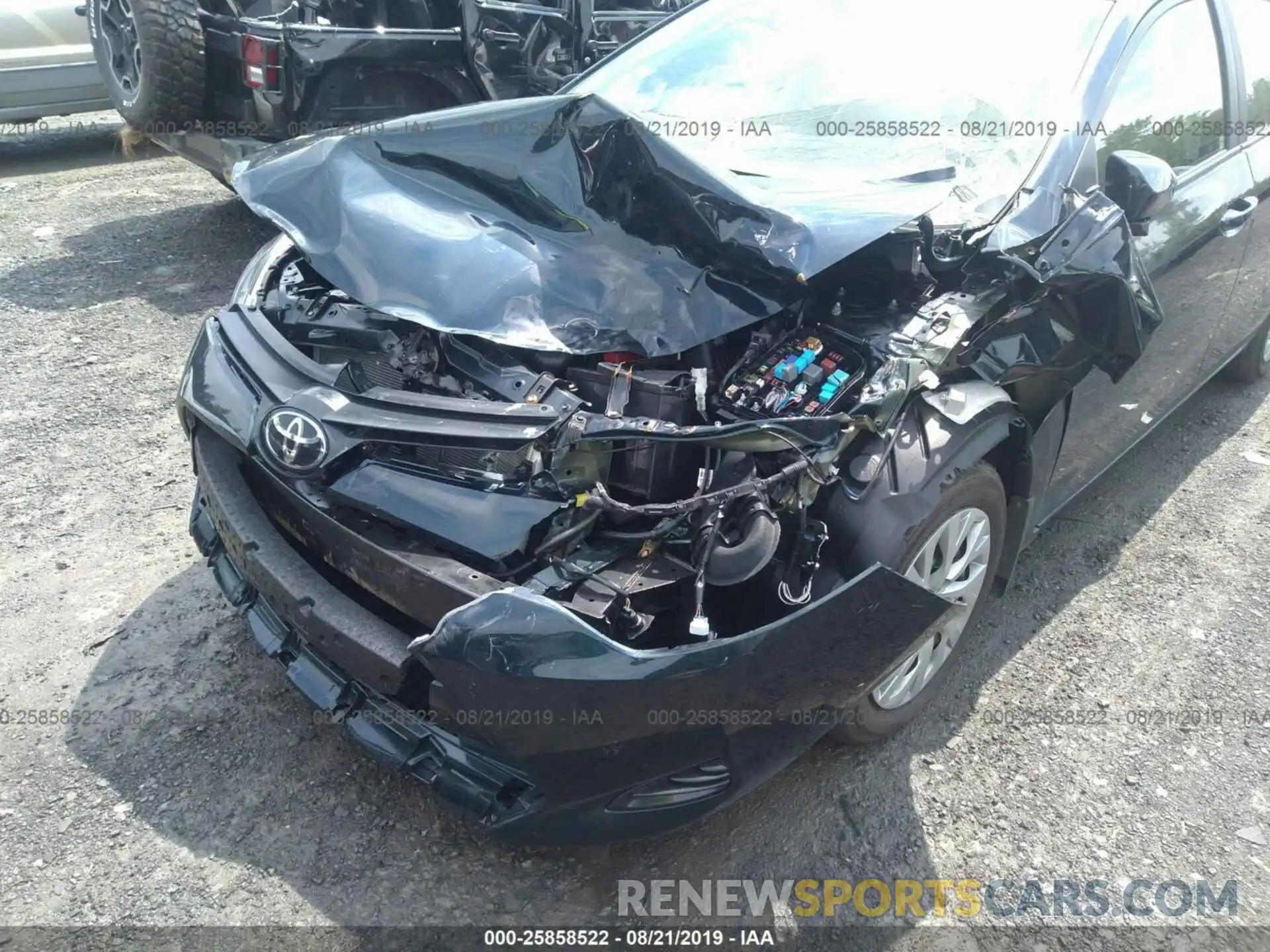 6 Photograph of a damaged car 2T1BURHE2KC132669 TOYOTA COROLLA 2019