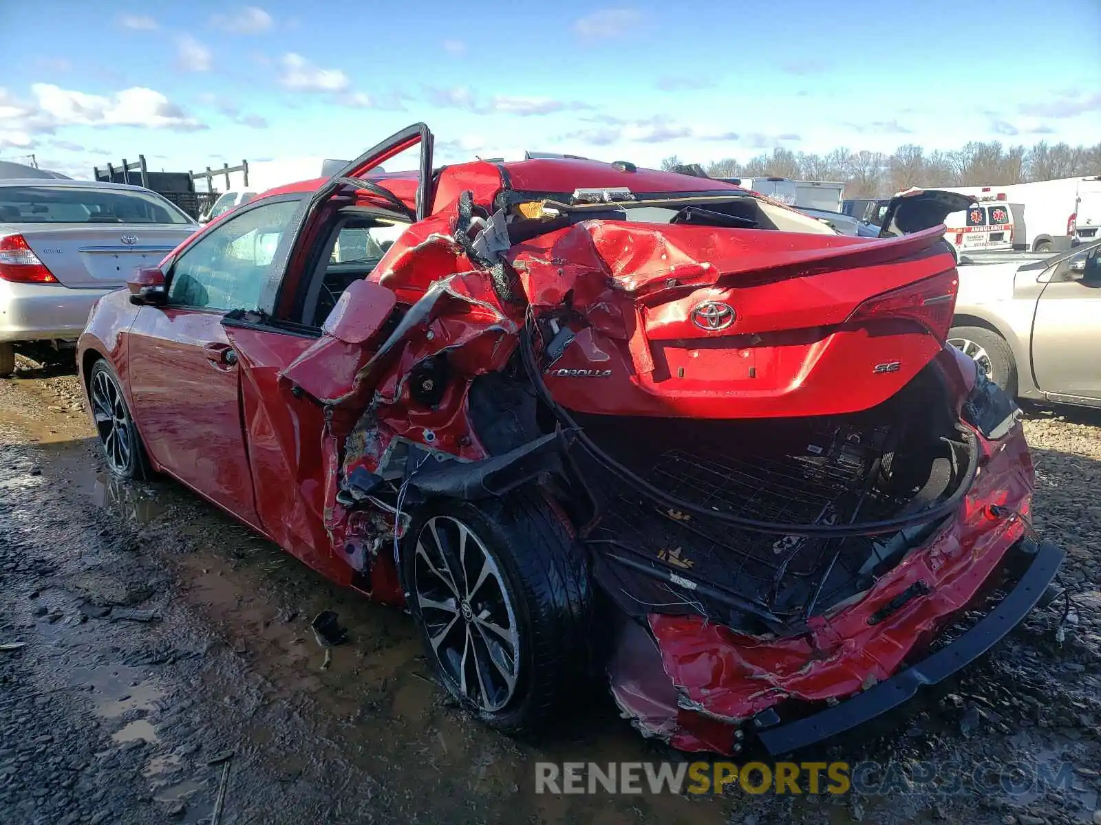 3 Photograph of a damaged car 2T1BURHE2KC133370 TOYOTA COROLLA 2019