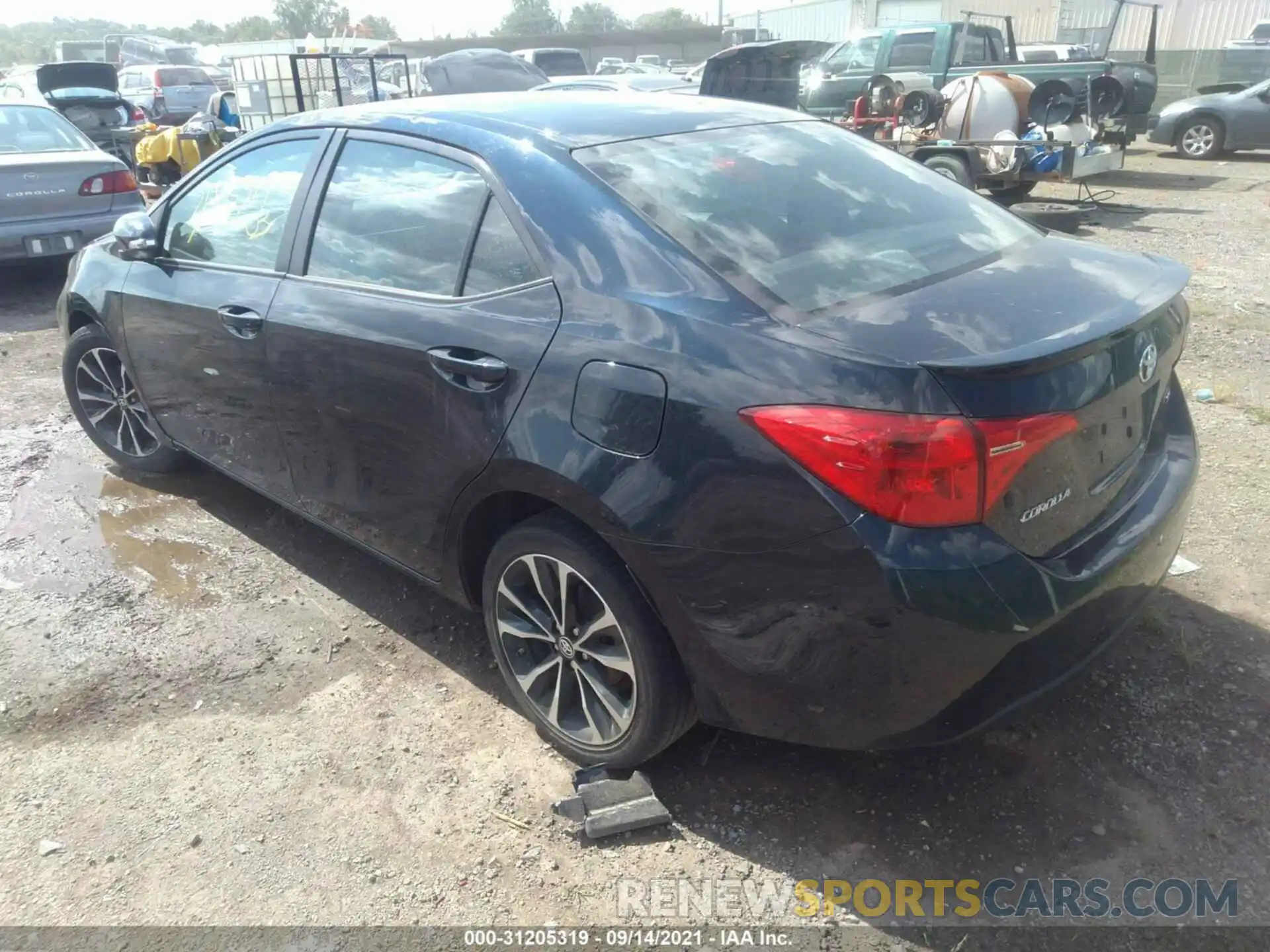 3 Photograph of a damaged car 2T1BURHE2KC133479 TOYOTA COROLLA 2019