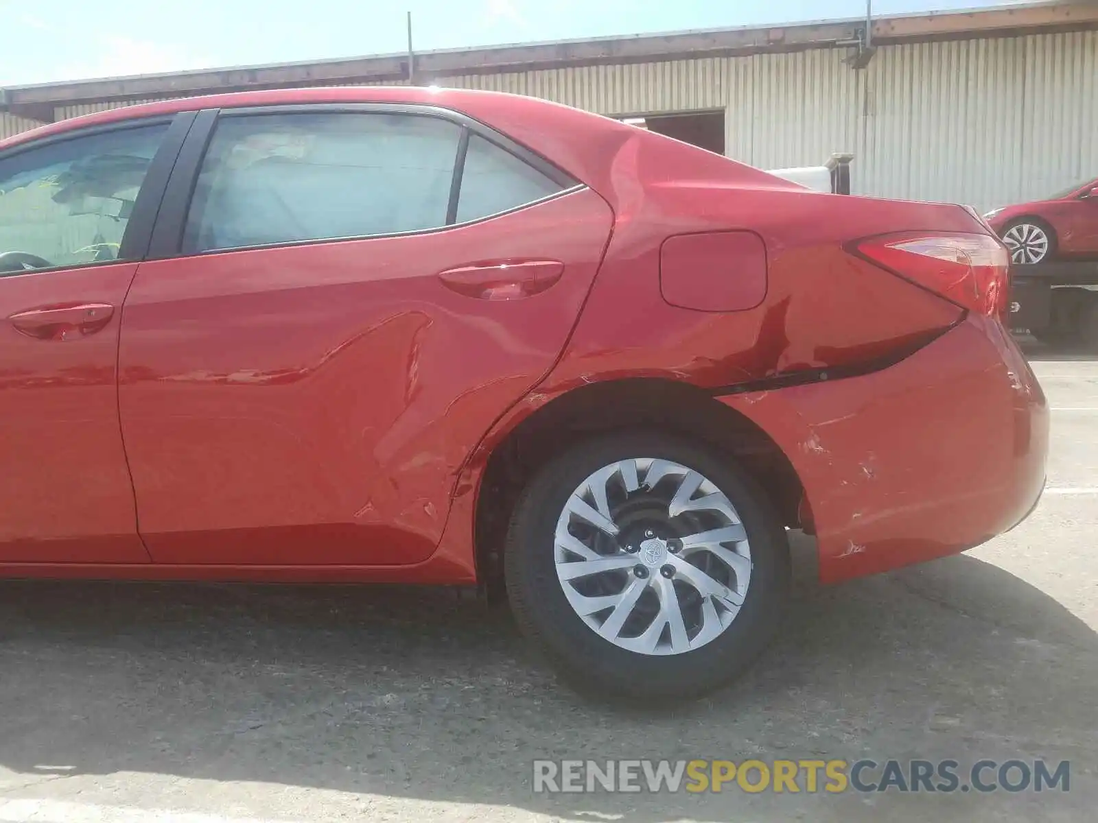 9 Photograph of a damaged car 2T1BURHE2KC133871 TOYOTA COROLLA 2019