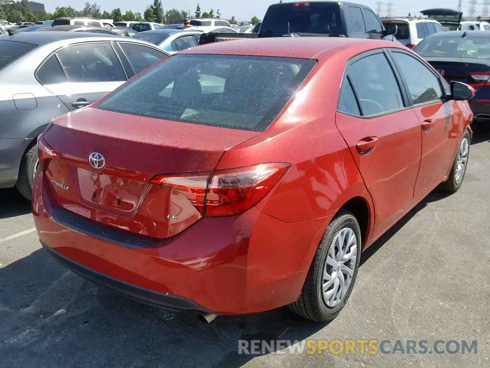 4 Photograph of a damaged car 2T1BURHE2KC135541 TOYOTA COROLLA 2019