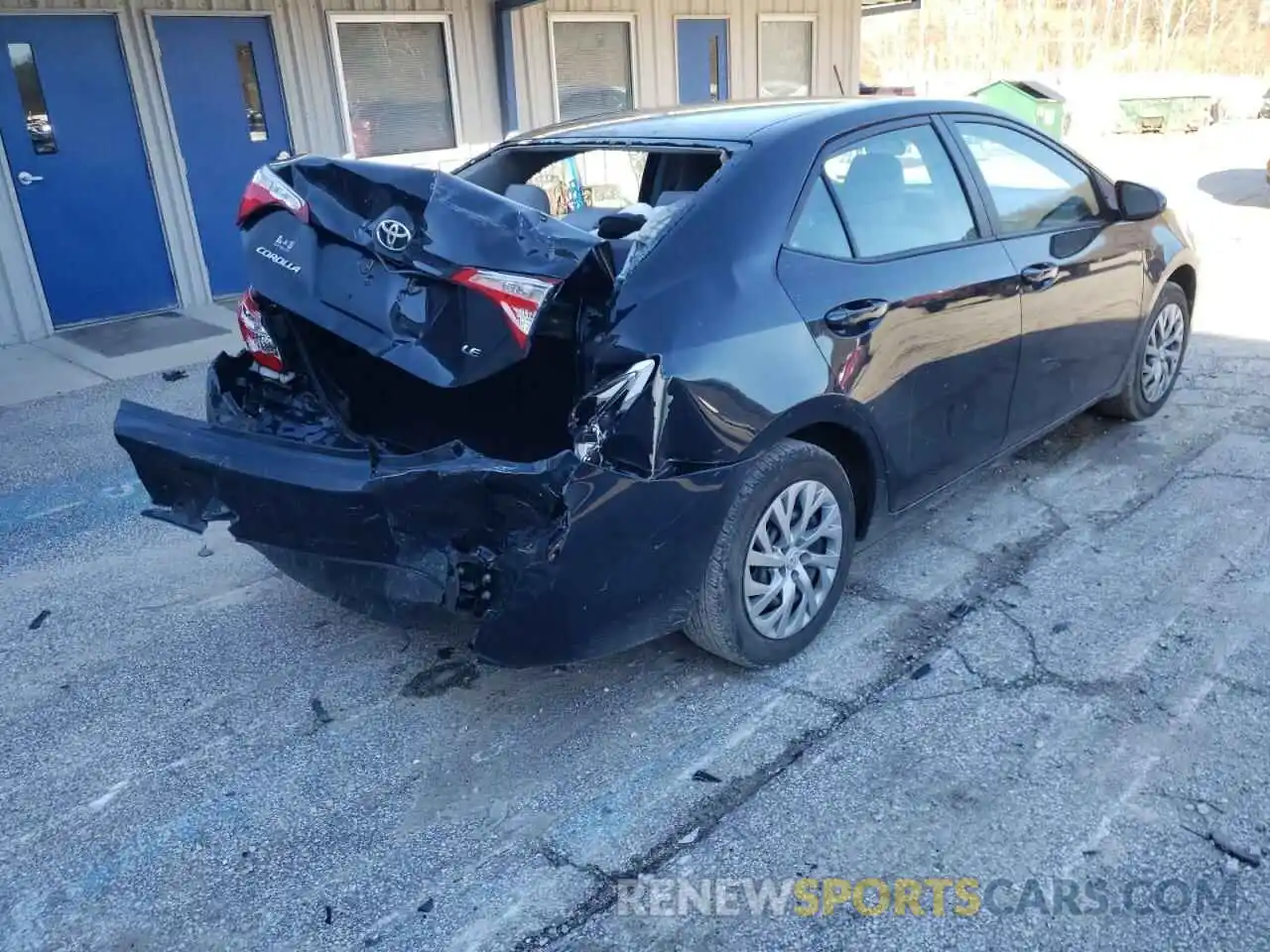 4 Photograph of a damaged car 2T1BURHE2KC135734 TOYOTA COROLLA 2019