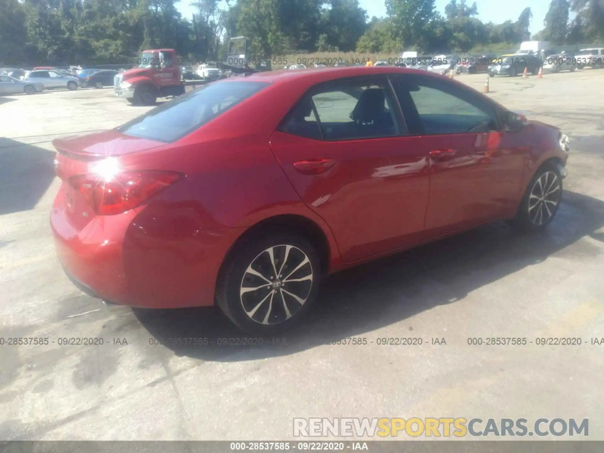 4 Photograph of a damaged car 2T1BURHE2KC135877 TOYOTA COROLLA 2019