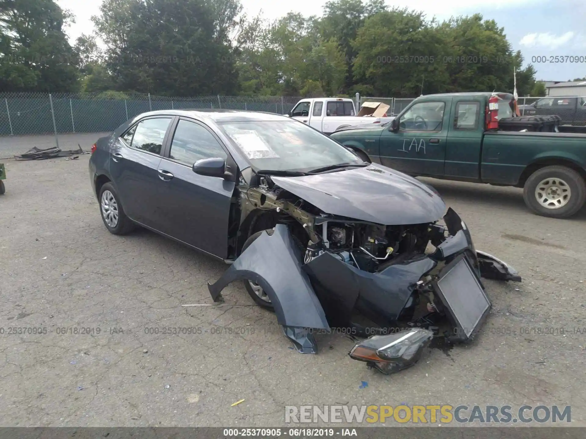 1 Photograph of a damaged car 2T1BURHE2KC135927 TOYOTA COROLLA 2019