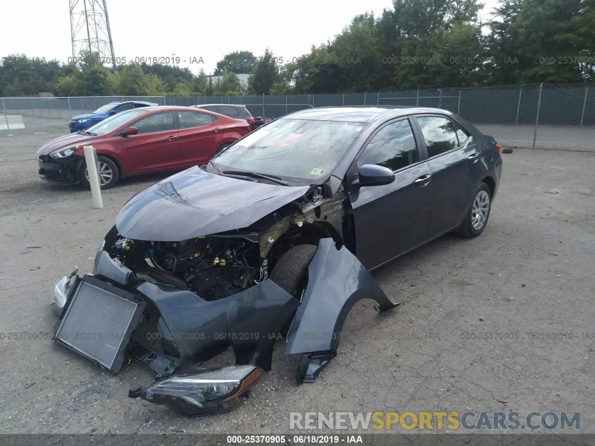 2 Photograph of a damaged car 2T1BURHE2KC135927 TOYOTA COROLLA 2019