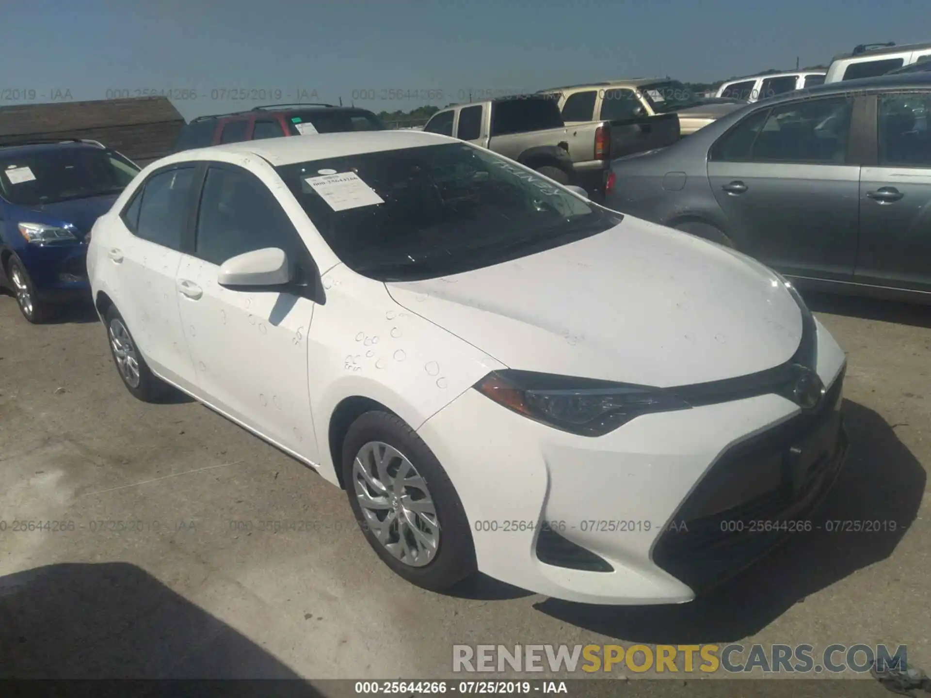 1 Photograph of a damaged car 2T1BURHE2KC136608 TOYOTA COROLLA 2019