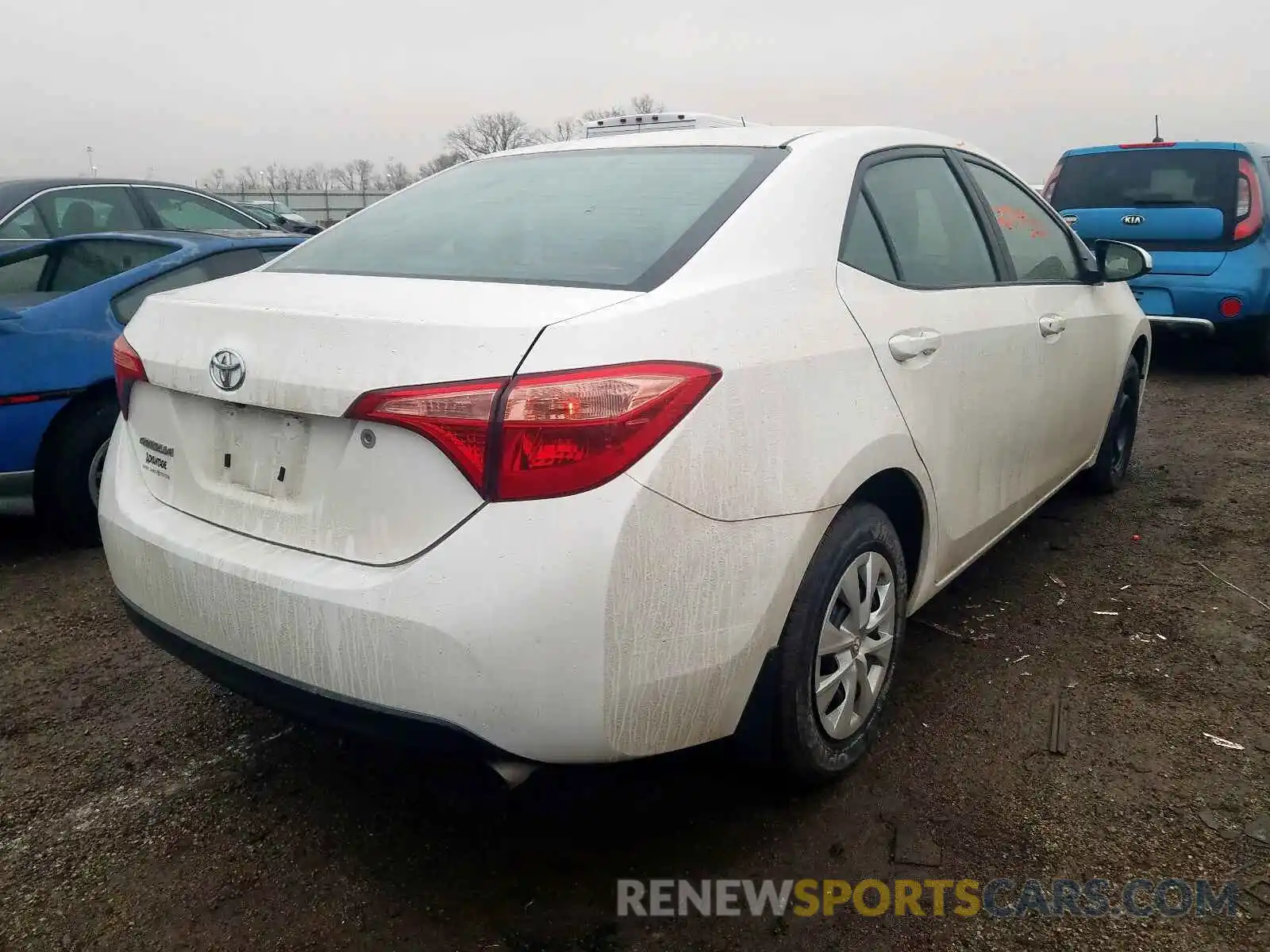 4 Photograph of a damaged car 2T1BURHE2KC136690 TOYOTA COROLLA 2019