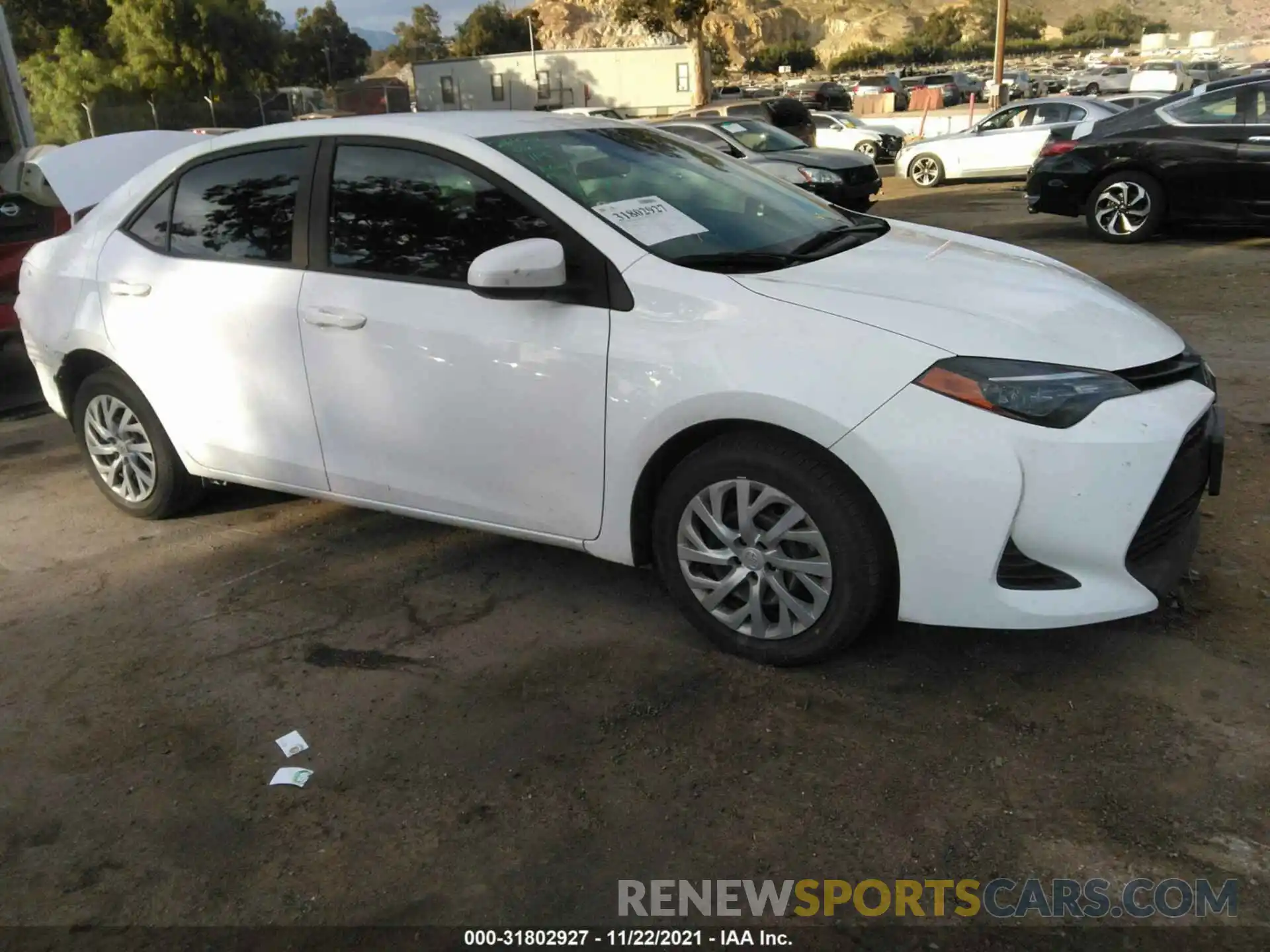 1 Photograph of a damaged car 2T1BURHE2KC137192 TOYOTA COROLLA 2019