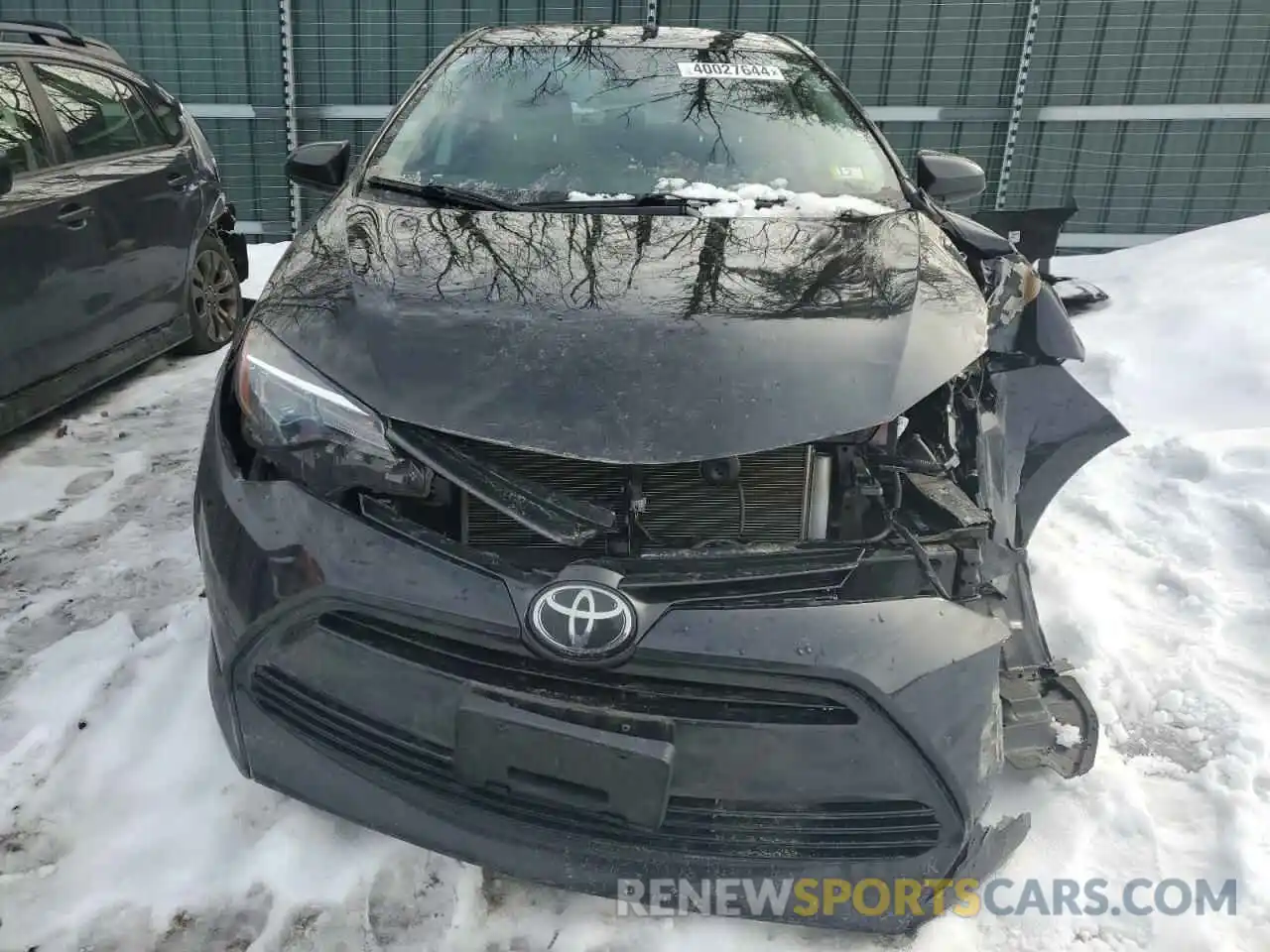 5 Photograph of a damaged car 2T1BURHE2KC137337 TOYOTA COROLLA 2019