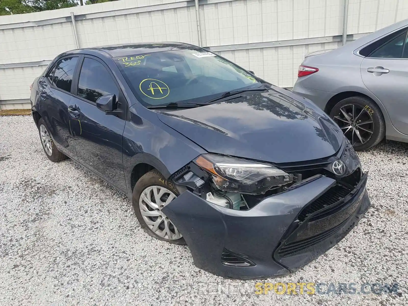 1 Photograph of a damaged car 2T1BURHE2KC138018 TOYOTA COROLLA 2019