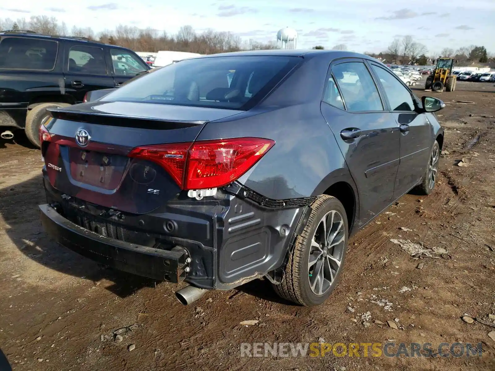 4 Photograph of a damaged car 2T1BURHE2KC139489 TOYOTA COROLLA 2019