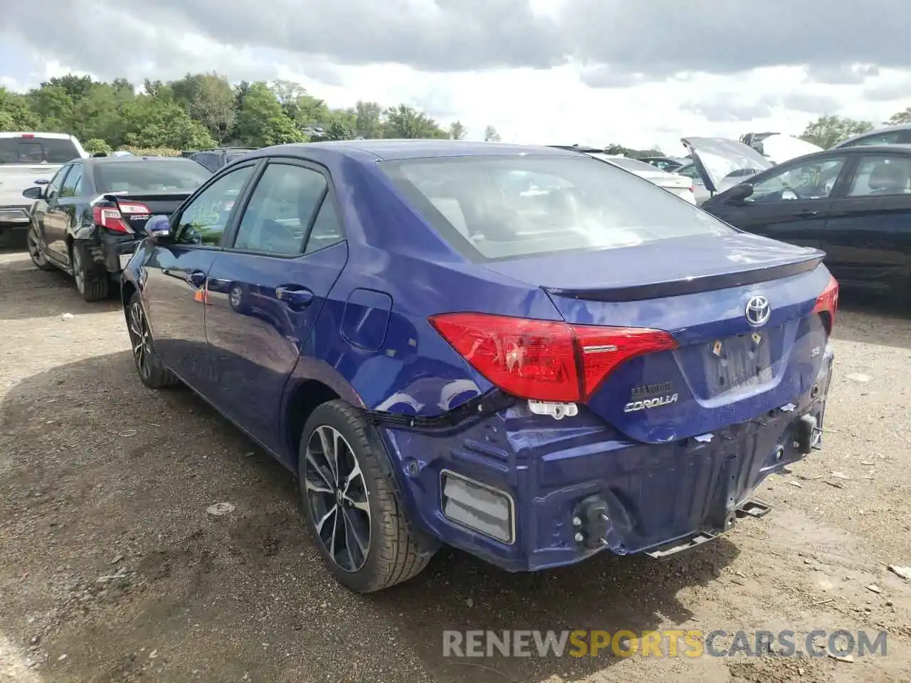 3 Photograph of a damaged car 2T1BURHE2KC139637 TOYOTA COROLLA 2019