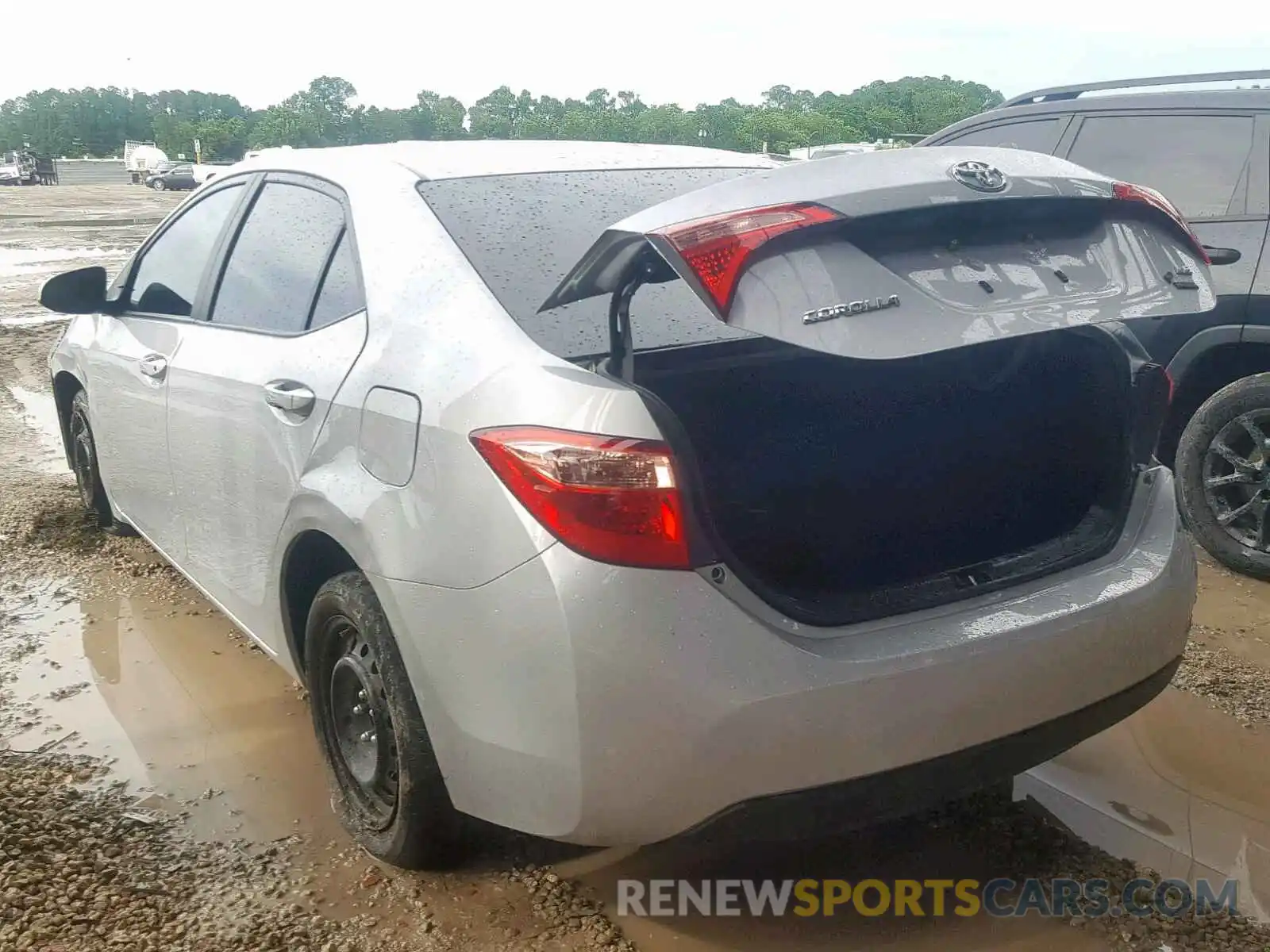 3 Photograph of a damaged car 2T1BURHE2KC140108 TOYOTA COROLLA 2019