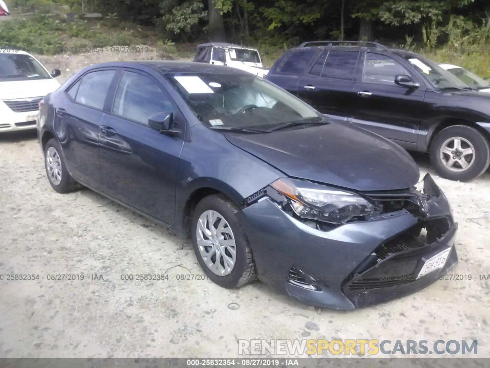 1 Photograph of a damaged car 2T1BURHE2KC140142 TOYOTA COROLLA 2019