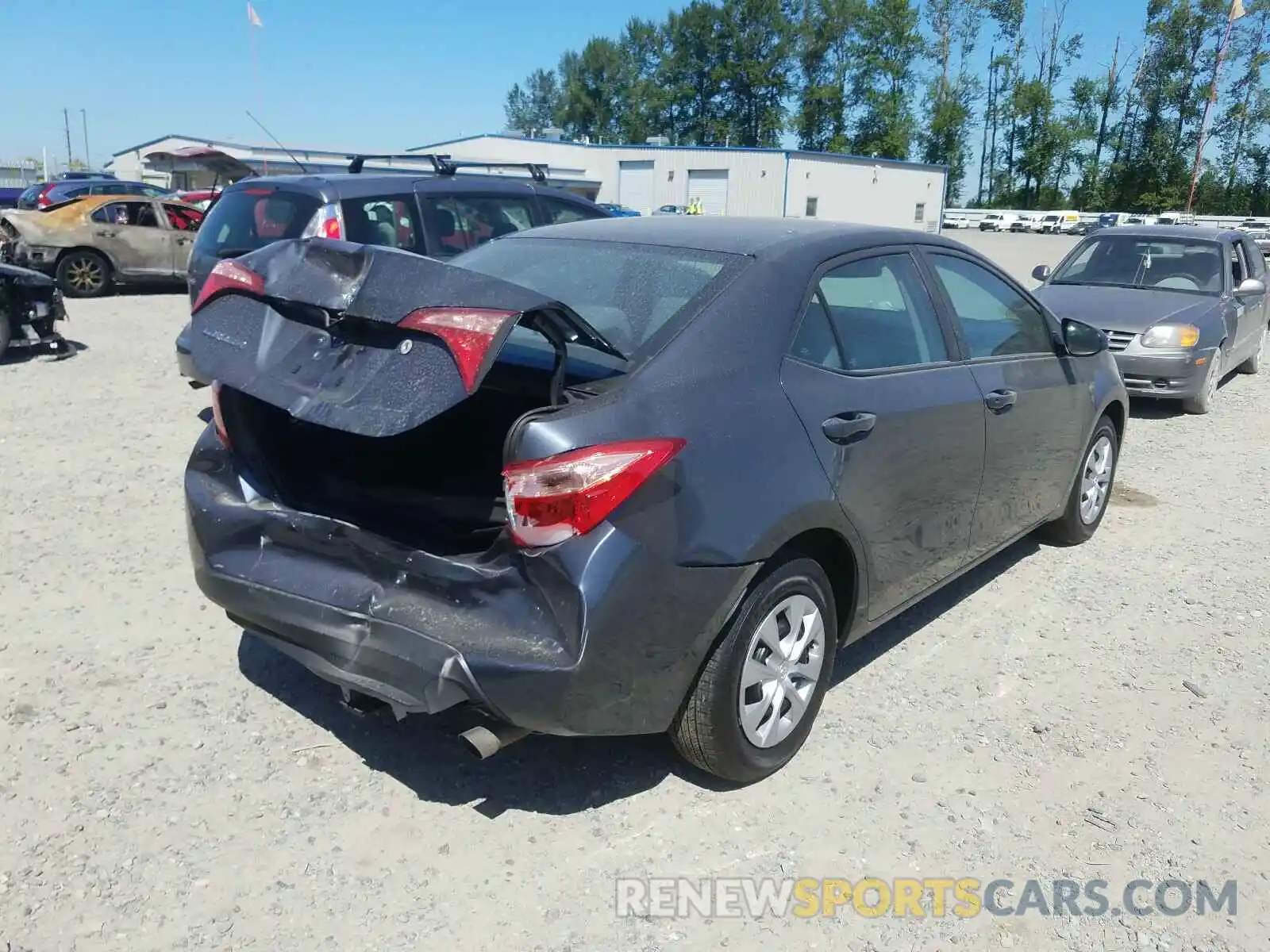 4 Photograph of a damaged car 2T1BURHE2KC140531 TOYOTA COROLLA 2019