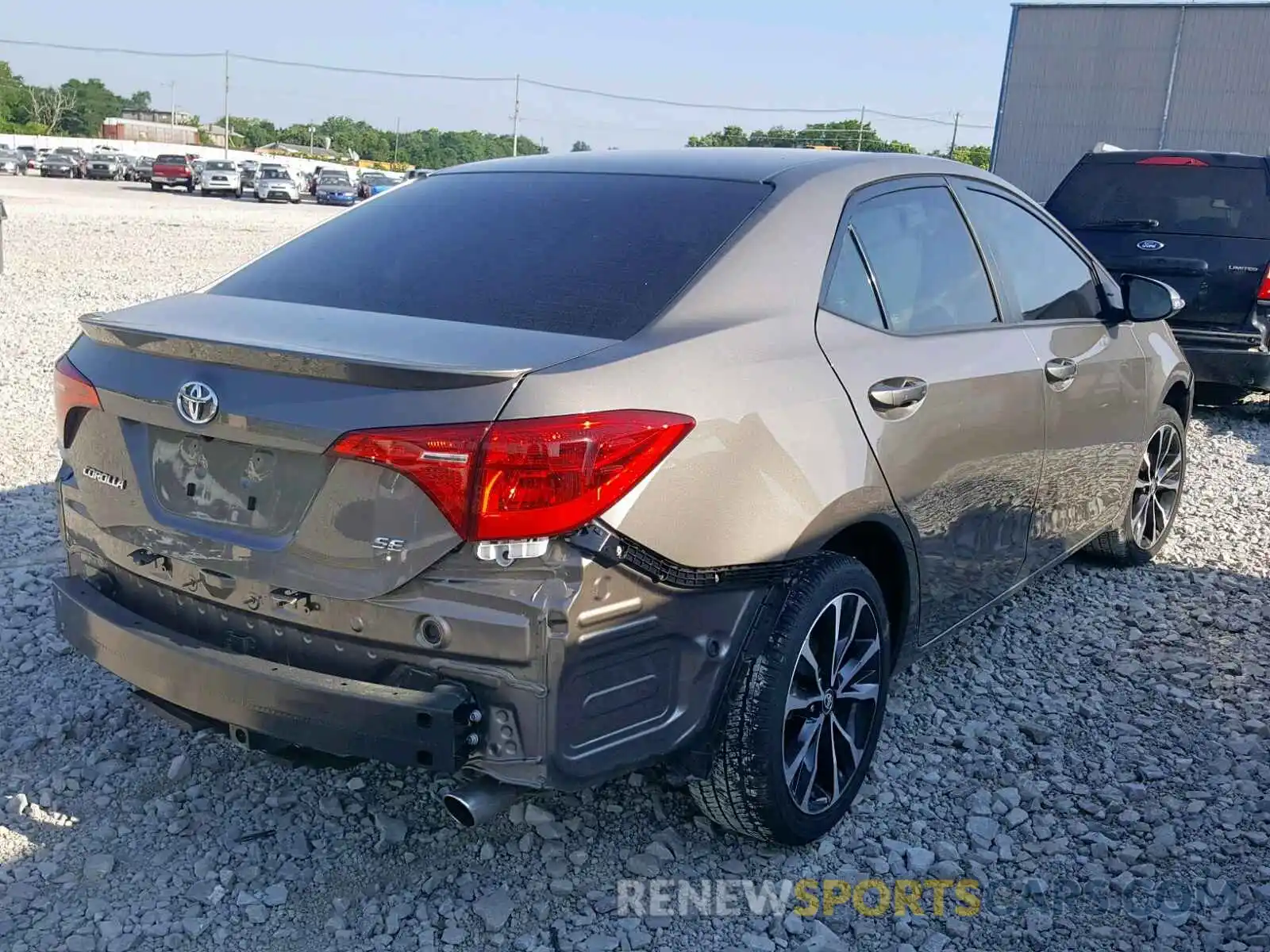 4 Photograph of a damaged car 2T1BURHE2KC140867 TOYOTA COROLLA 2019