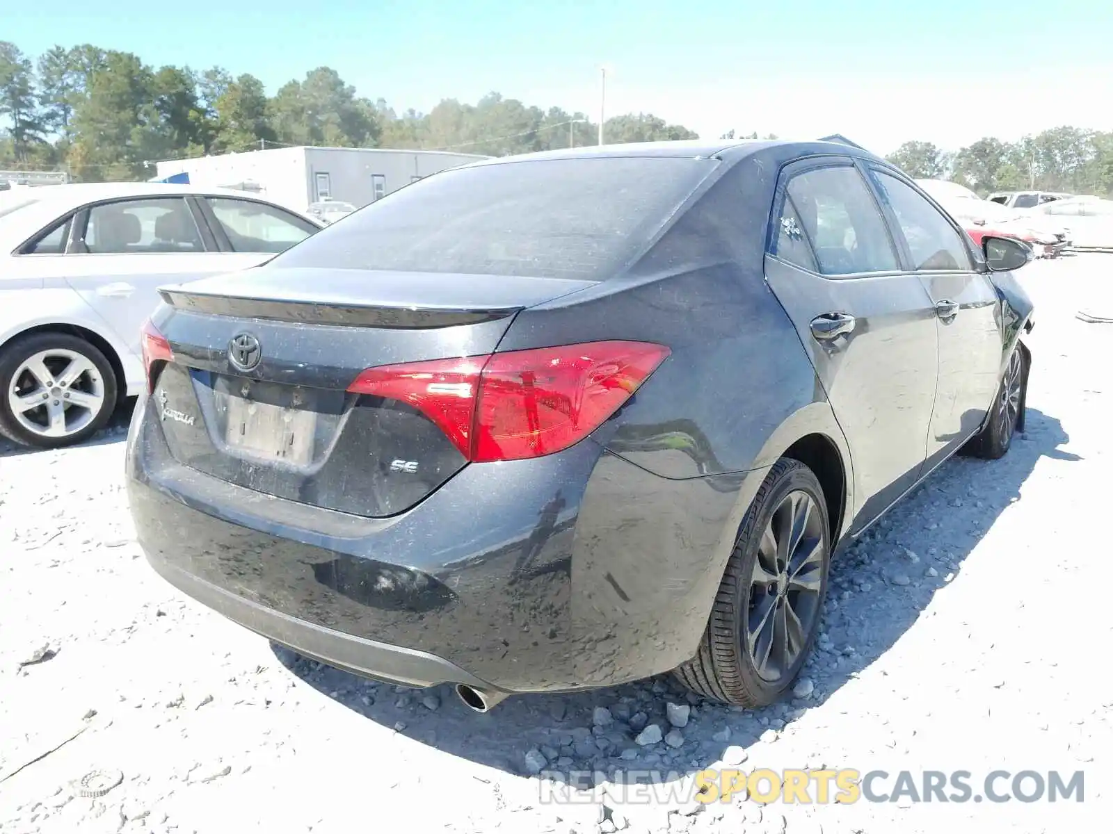 4 Photograph of a damaged car 2T1BURHE2KC144384 TOYOTA COROLLA 2019