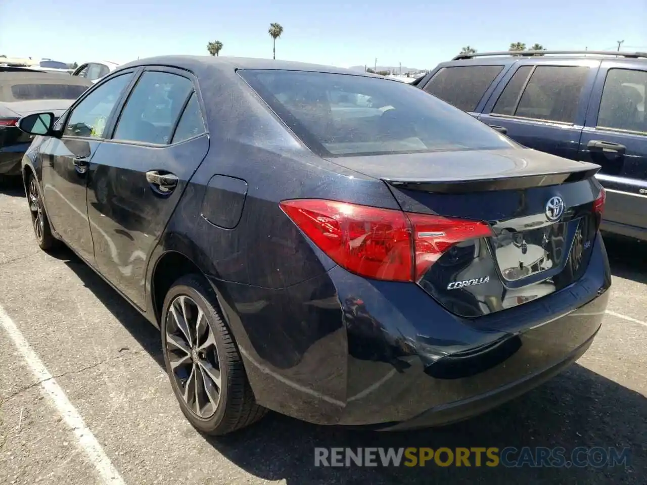 3 Photograph of a damaged car 2T1BURHE2KC144689 TOYOTA COROLLA 2019