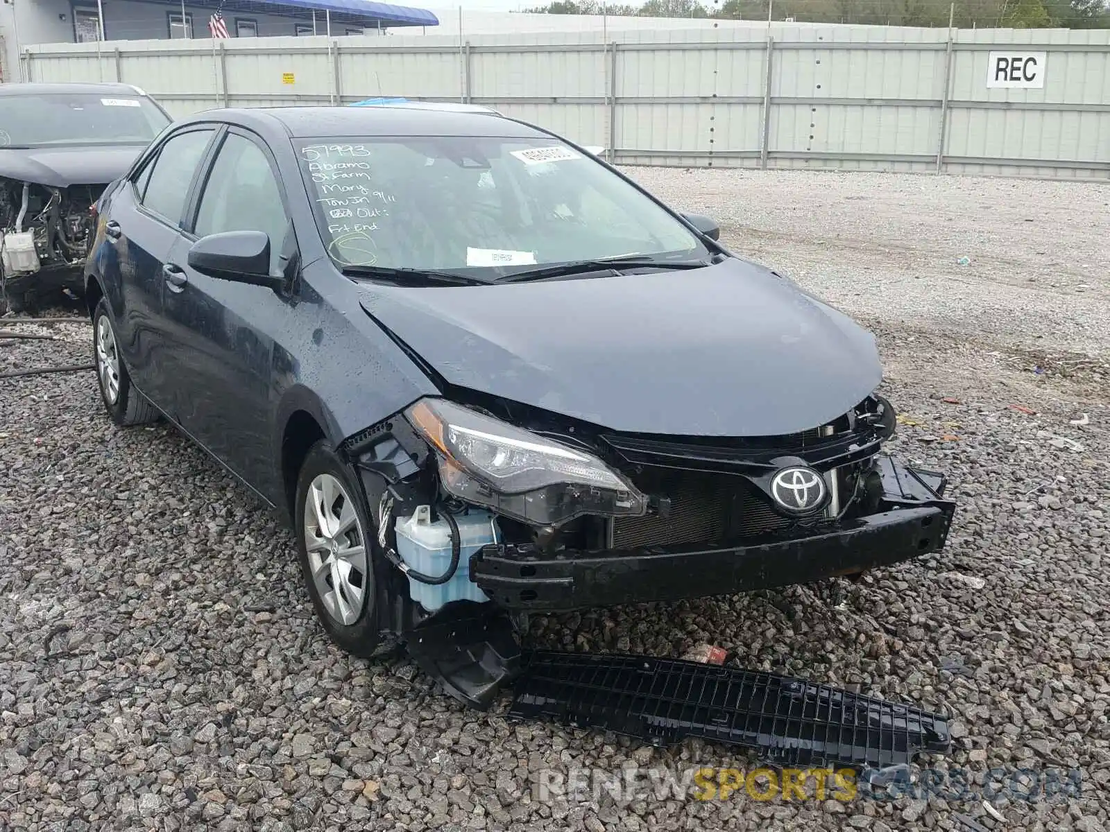 1 Photograph of a damaged car 2T1BURHE2KC145938 TOYOTA COROLLA 2019