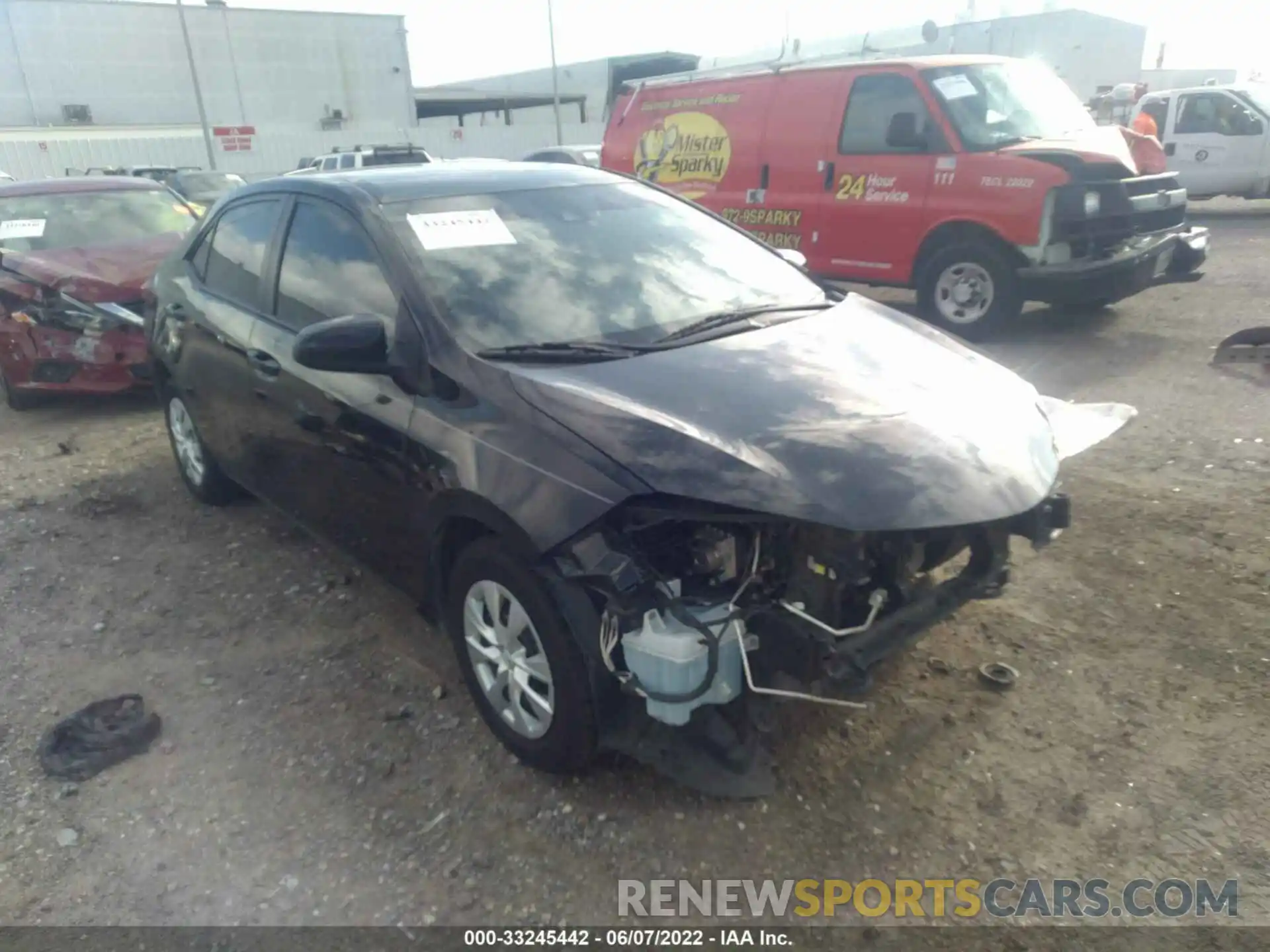 1 Photograph of a damaged car 2T1BURHE2KC147219 TOYOTA COROLLA 2019