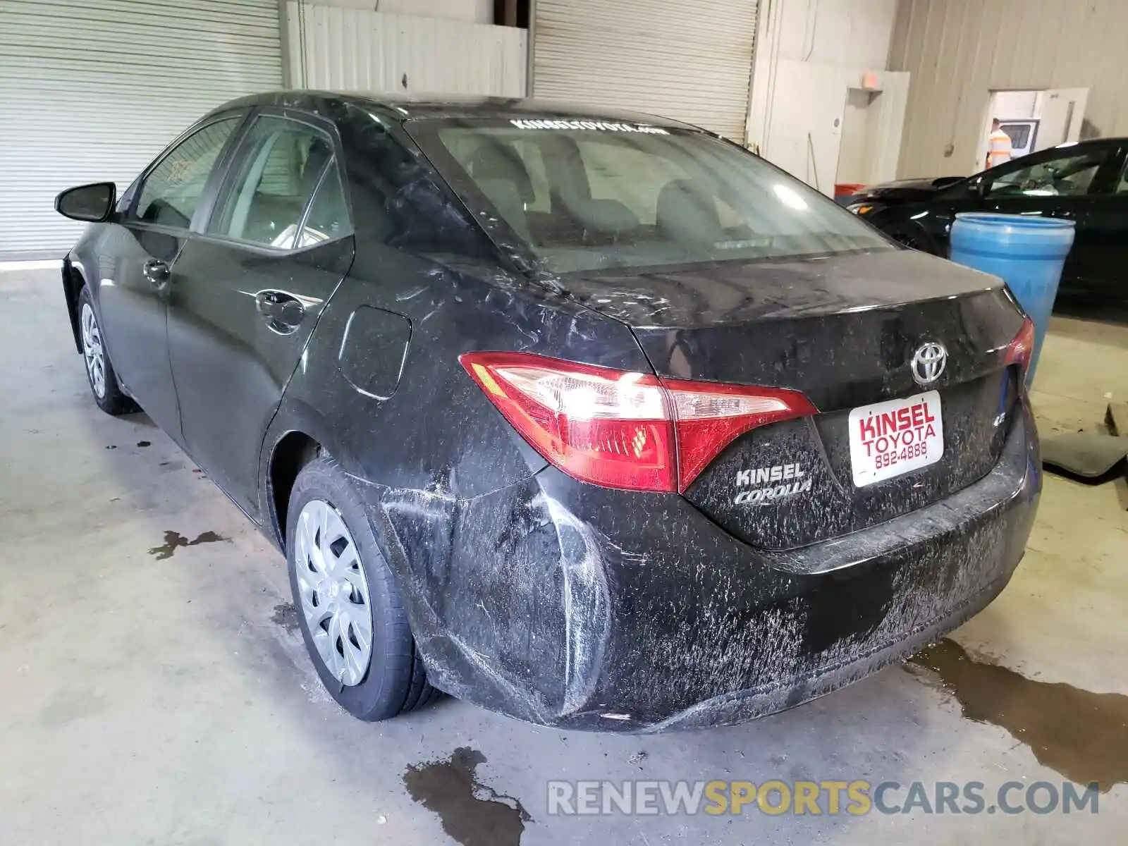 3 Photograph of a damaged car 2T1BURHE2KC147804 TOYOTA COROLLA 2019