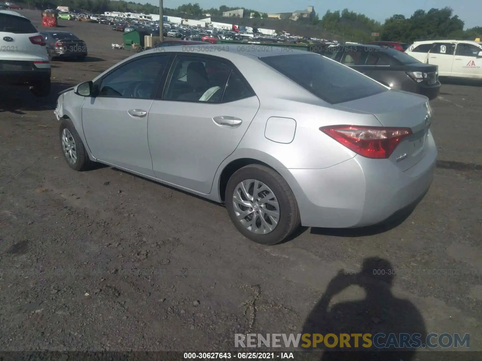 3 Photograph of a damaged car 2T1BURHE2KC149259 TOYOTA COROLLA 2019