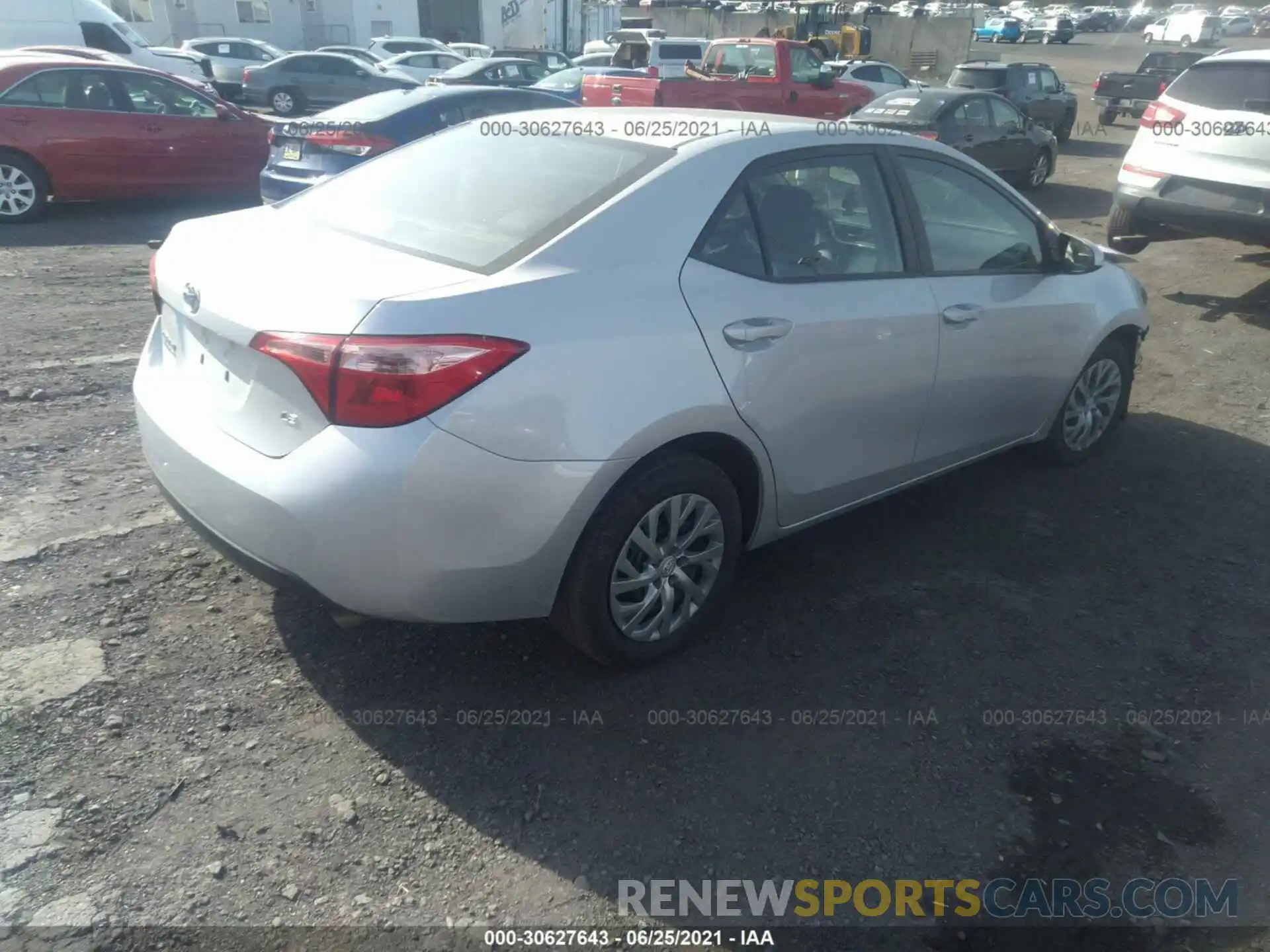 4 Photograph of a damaged car 2T1BURHE2KC149259 TOYOTA COROLLA 2019