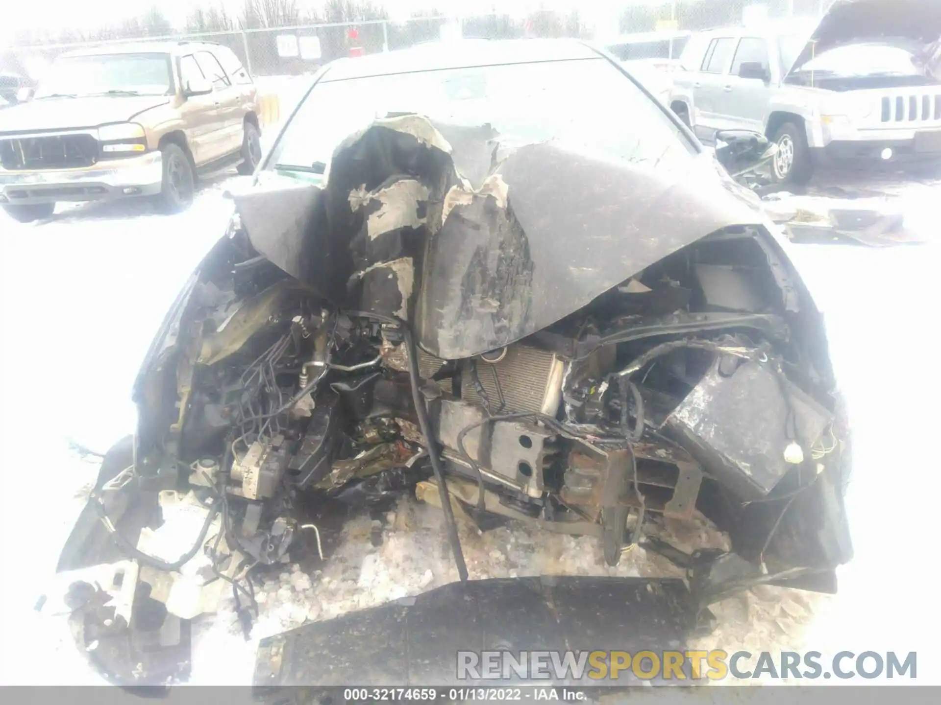 6 Photograph of a damaged car 2T1BURHE2KC151576 TOYOTA COROLLA 2019