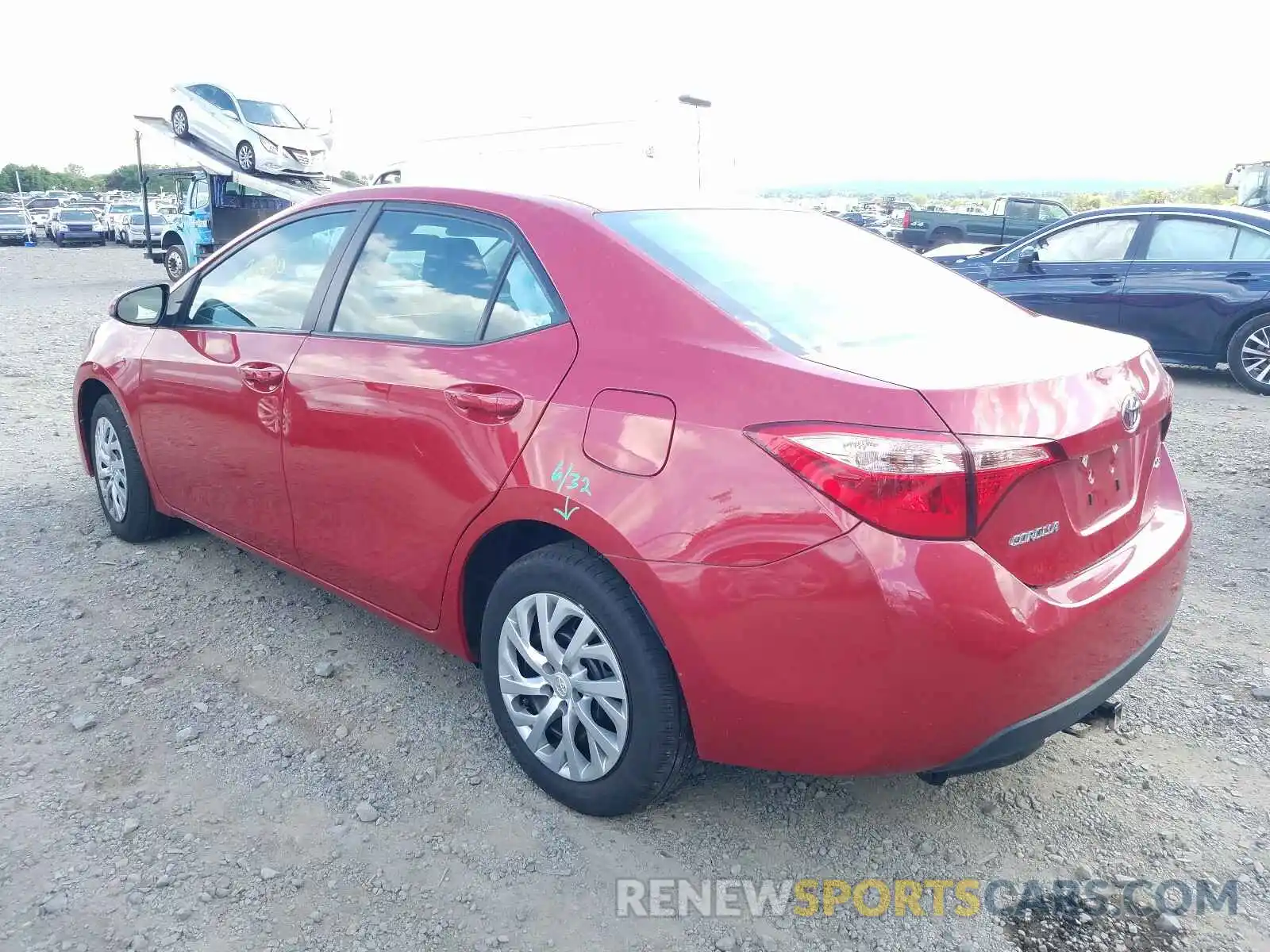 3 Photograph of a damaged car 2T1BURHE2KC151593 TOYOTA COROLLA 2019