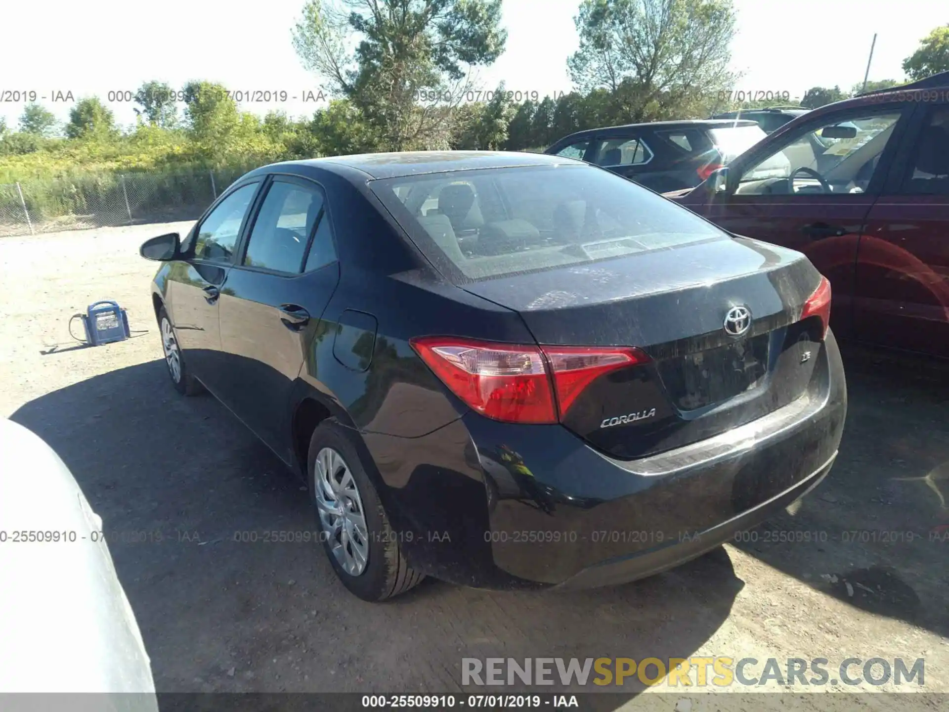 3 Photograph of a damaged car 2T1BURHE2KC152100 TOYOTA COROLLA 2019