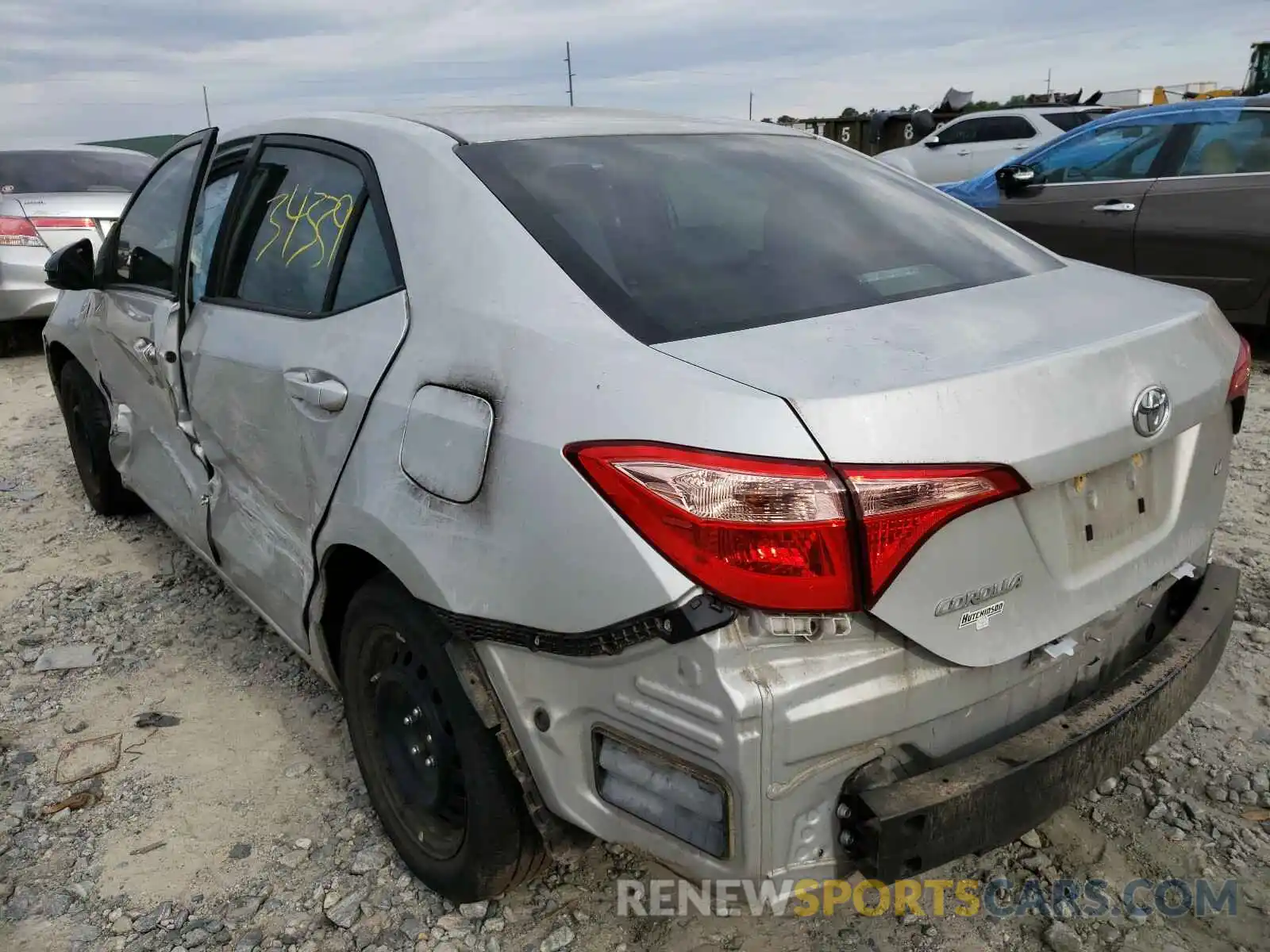 3 Фотография поврежденного автомобиля 2T1BURHE2KC152694 TOYOTA COROLLA 2019
