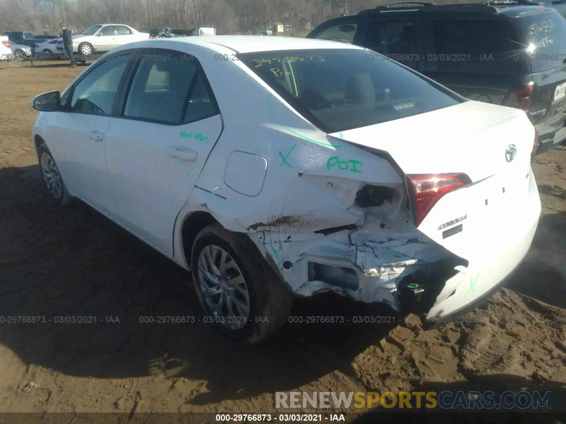 3 Photograph of a damaged car 2T1BURHE2KC152789 TOYOTA COROLLA 2019