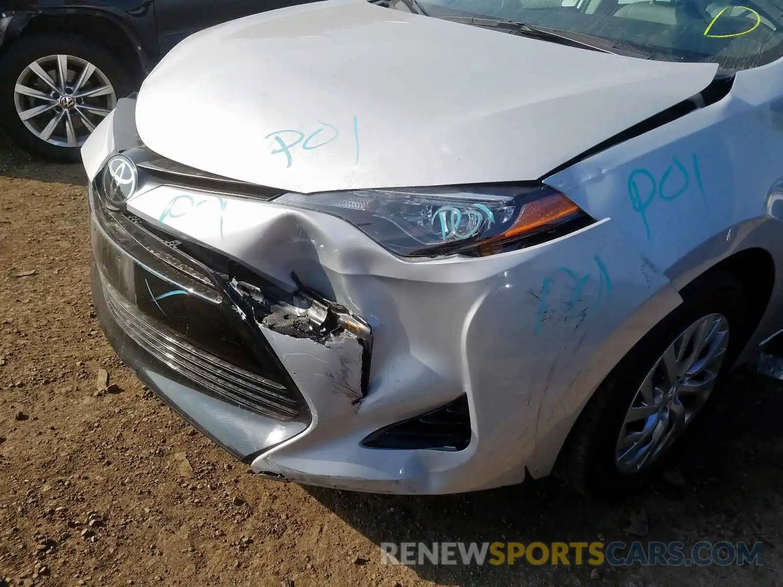 9 Photograph of a damaged car 2T1BURHE2KC152890 TOYOTA COROLLA 2019