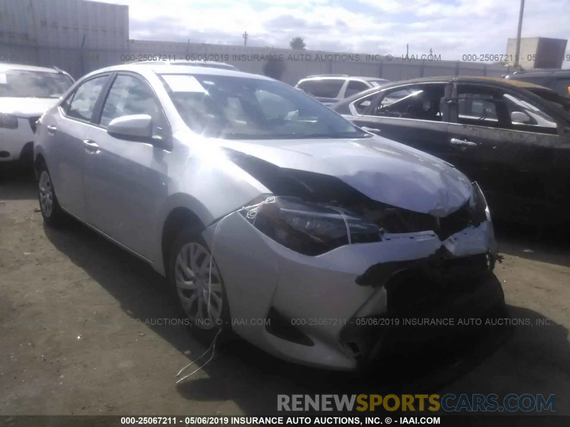 1 Photograph of a damaged car 2T1BURHE2KC152923 TOYOTA COROLLA 2019