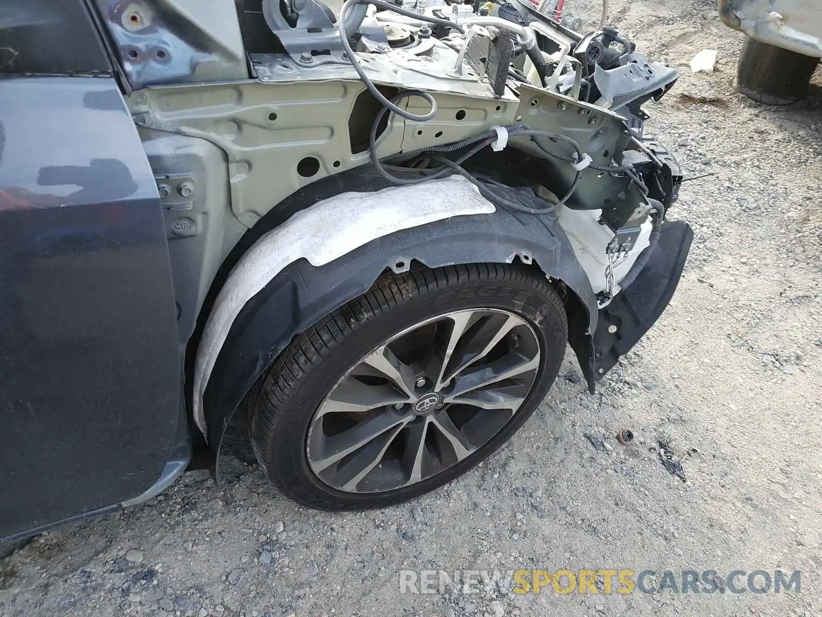 9 Фотография поврежденного автомобиля 2T1BURHE2KC153540 TOYOTA COROLLA 2019