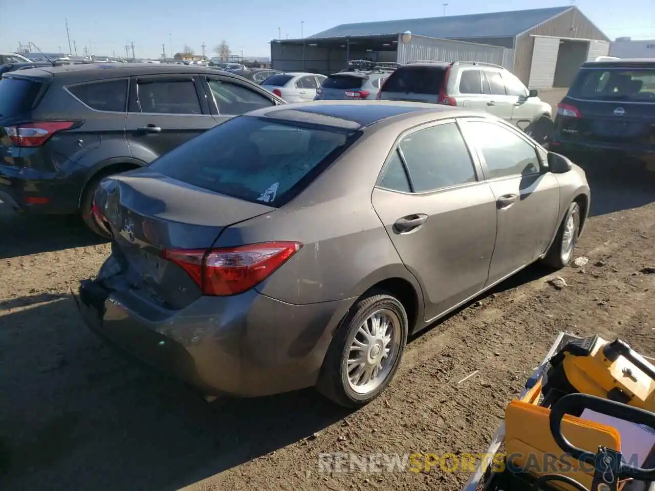 4 Photograph of a damaged car 2T1BURHE2KC153960 TOYOTA COROLLA 2019