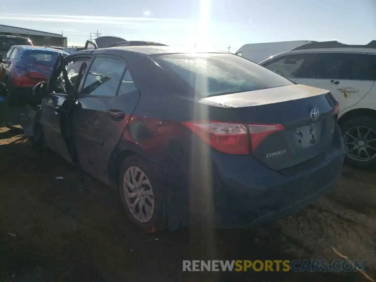 3 Photograph of a damaged car 2T1BURHE2KC153991 TOYOTA COROLLA 2019