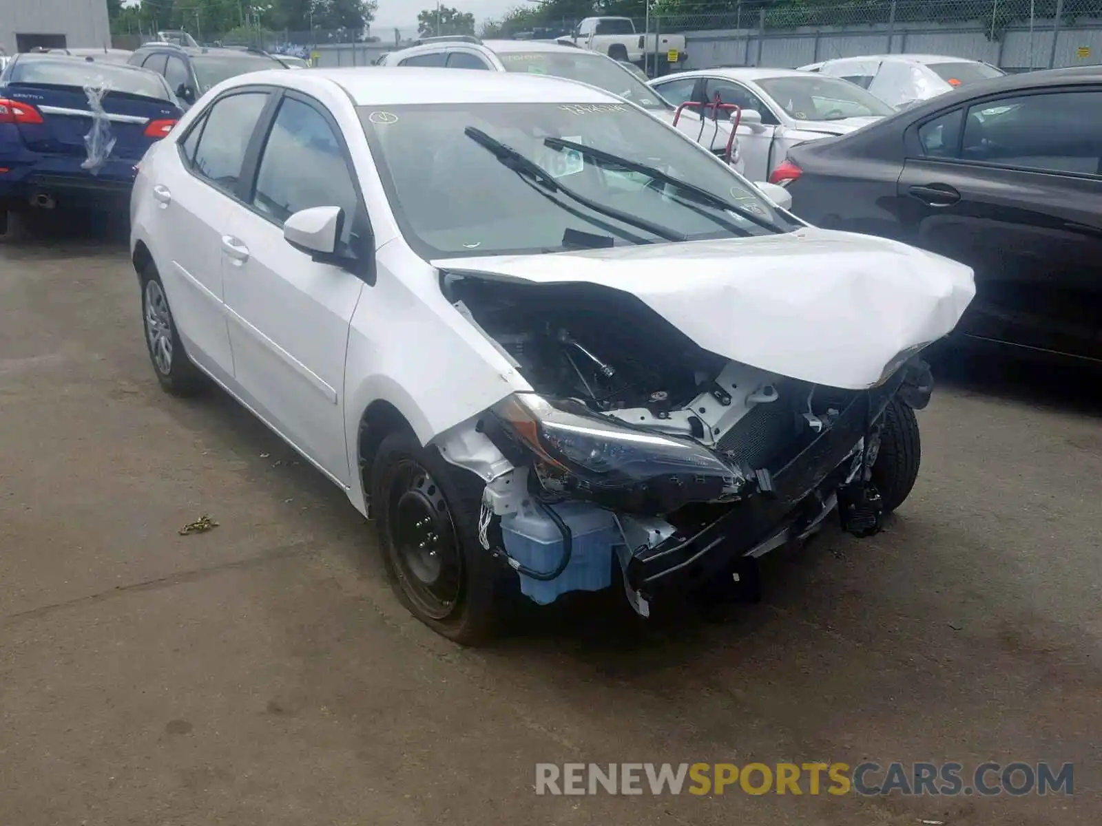 1 Photograph of a damaged car 2T1BURHE2KC154025 TOYOTA COROLLA 2019