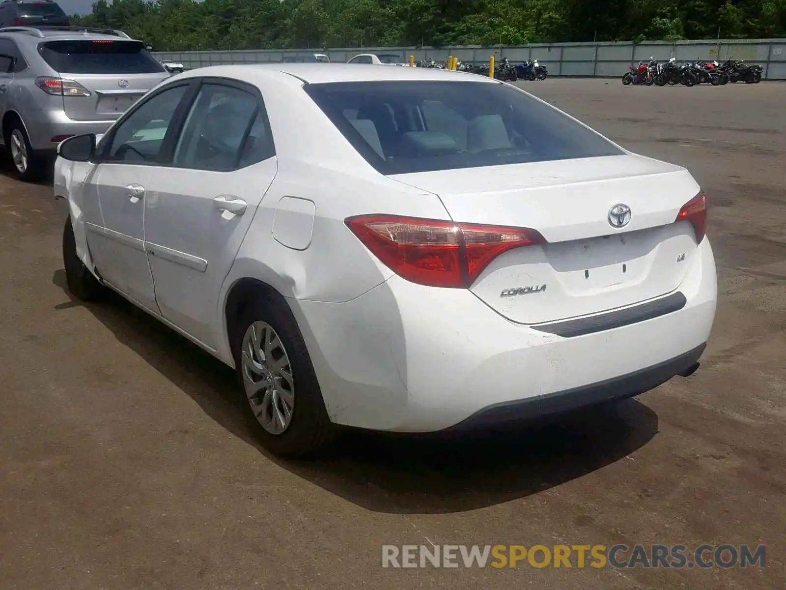 3 Photograph of a damaged car 2T1BURHE2KC154025 TOYOTA COROLLA 2019