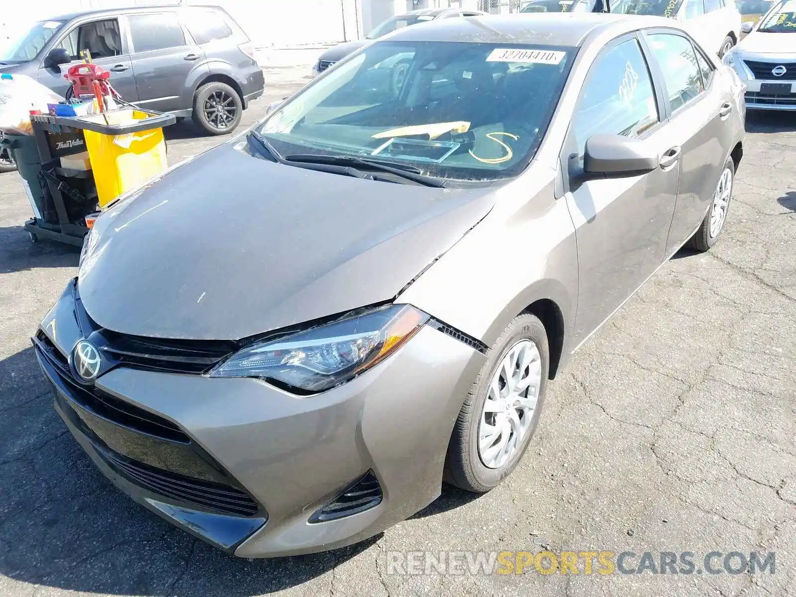 2 Photograph of a damaged car 2T1BURHE2KC155191 TOYOTA COROLLA 2019