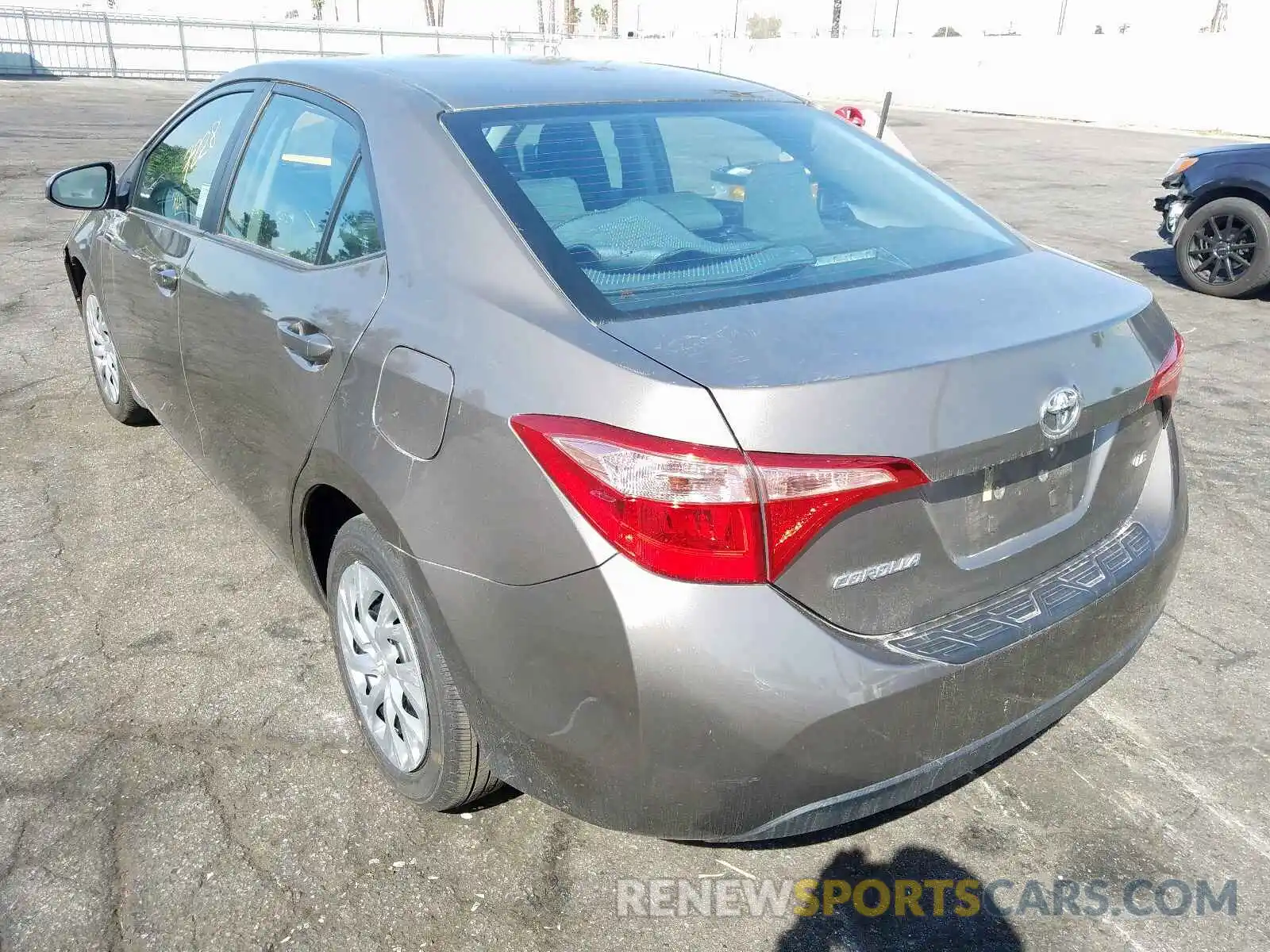 3 Photograph of a damaged car 2T1BURHE2KC155191 TOYOTA COROLLA 2019