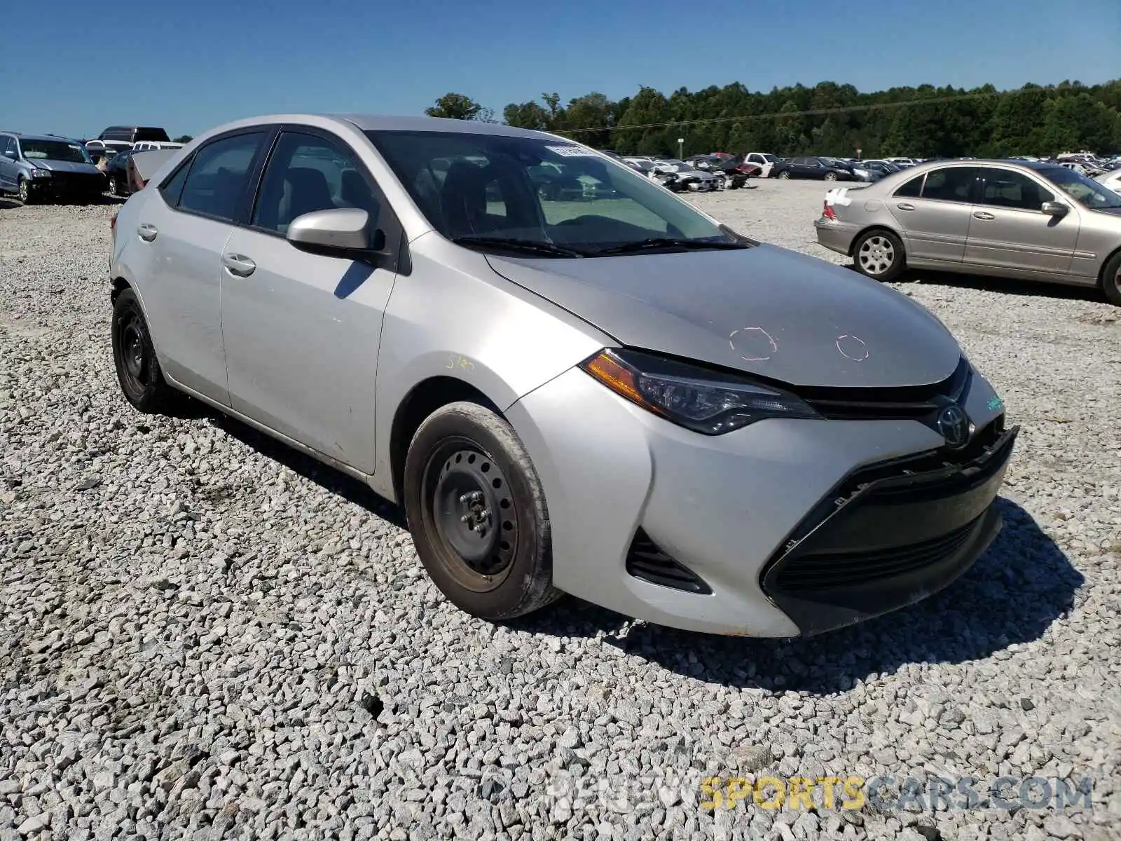 1 Photograph of a damaged car 2T1BURHE2KC156003 TOYOTA COROLLA 2019