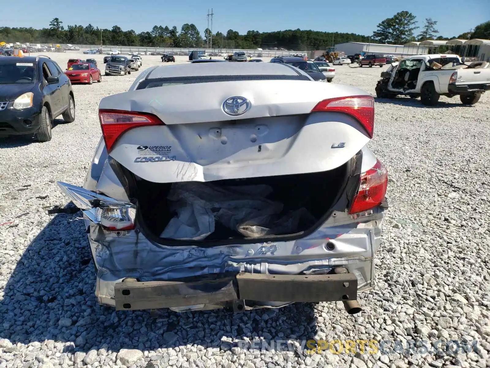 9 Photograph of a damaged car 2T1BURHE2KC156003 TOYOTA COROLLA 2019