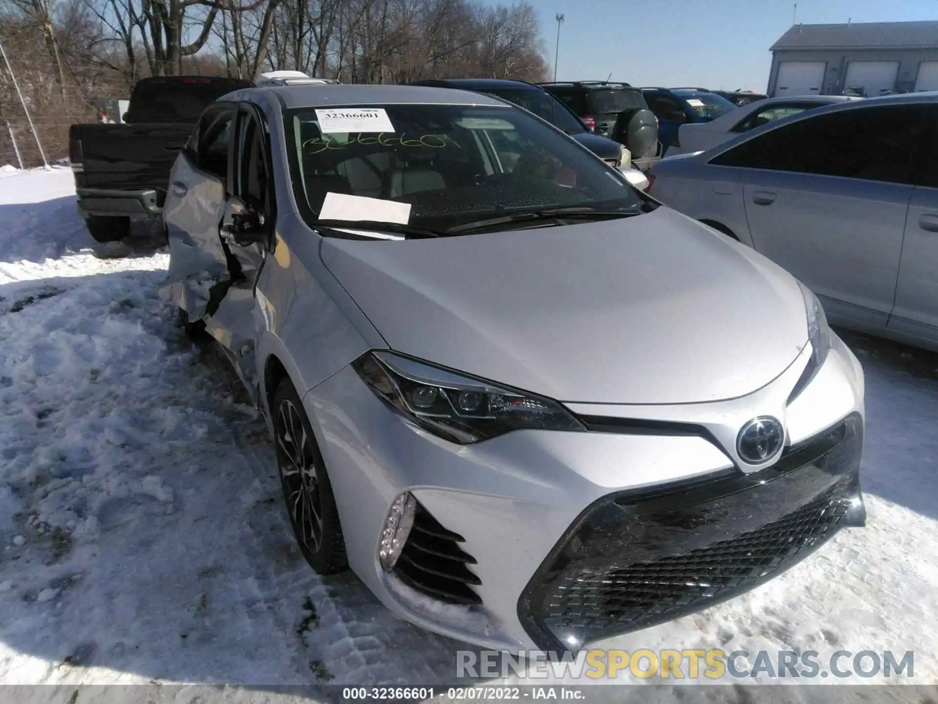 1 Photograph of a damaged car 2T1BURHE2KC157622 TOYOTA COROLLA 2019