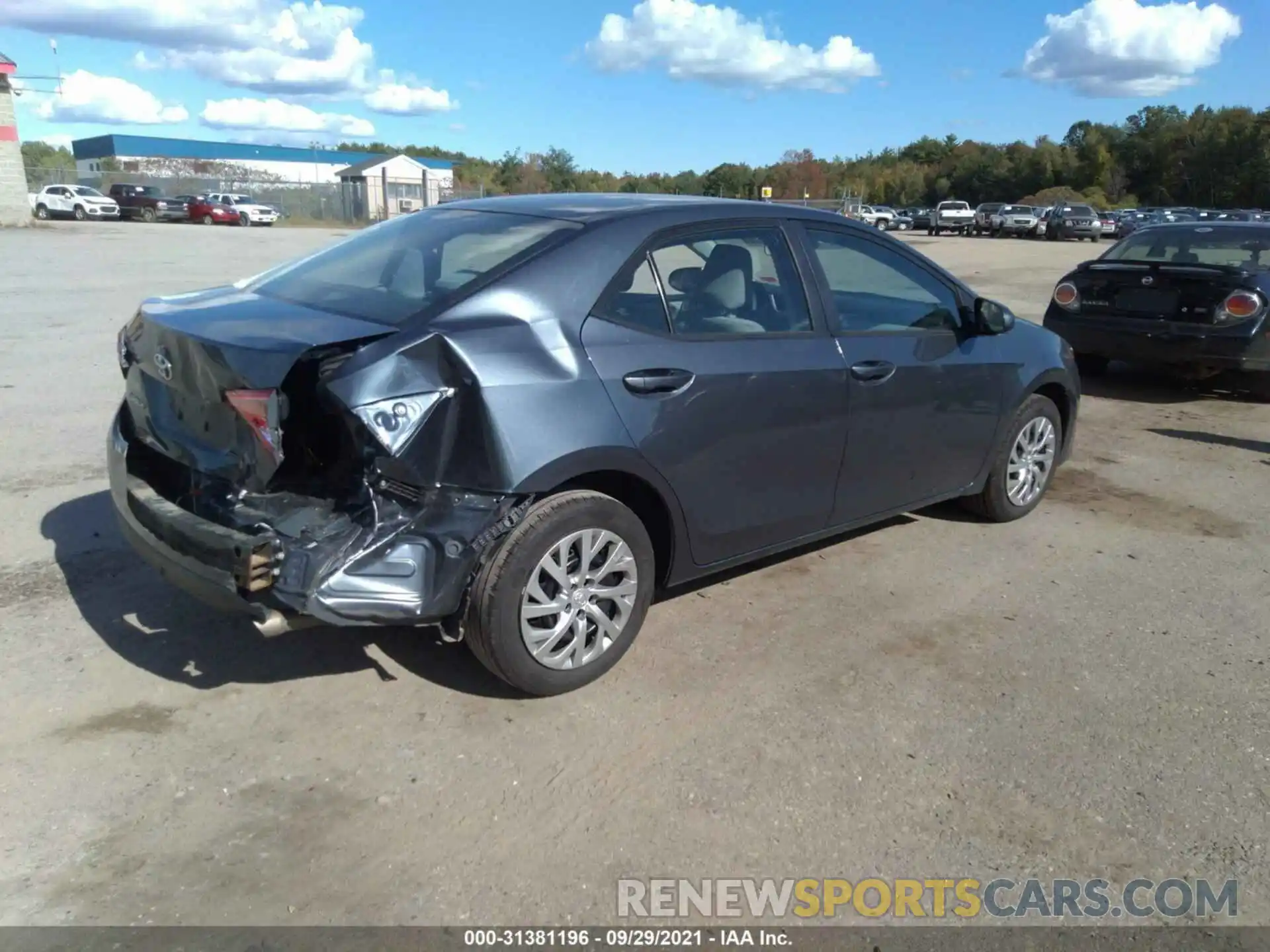 4 Photograph of a damaged car 2T1BURHE2KC158138 TOYOTA COROLLA 2019