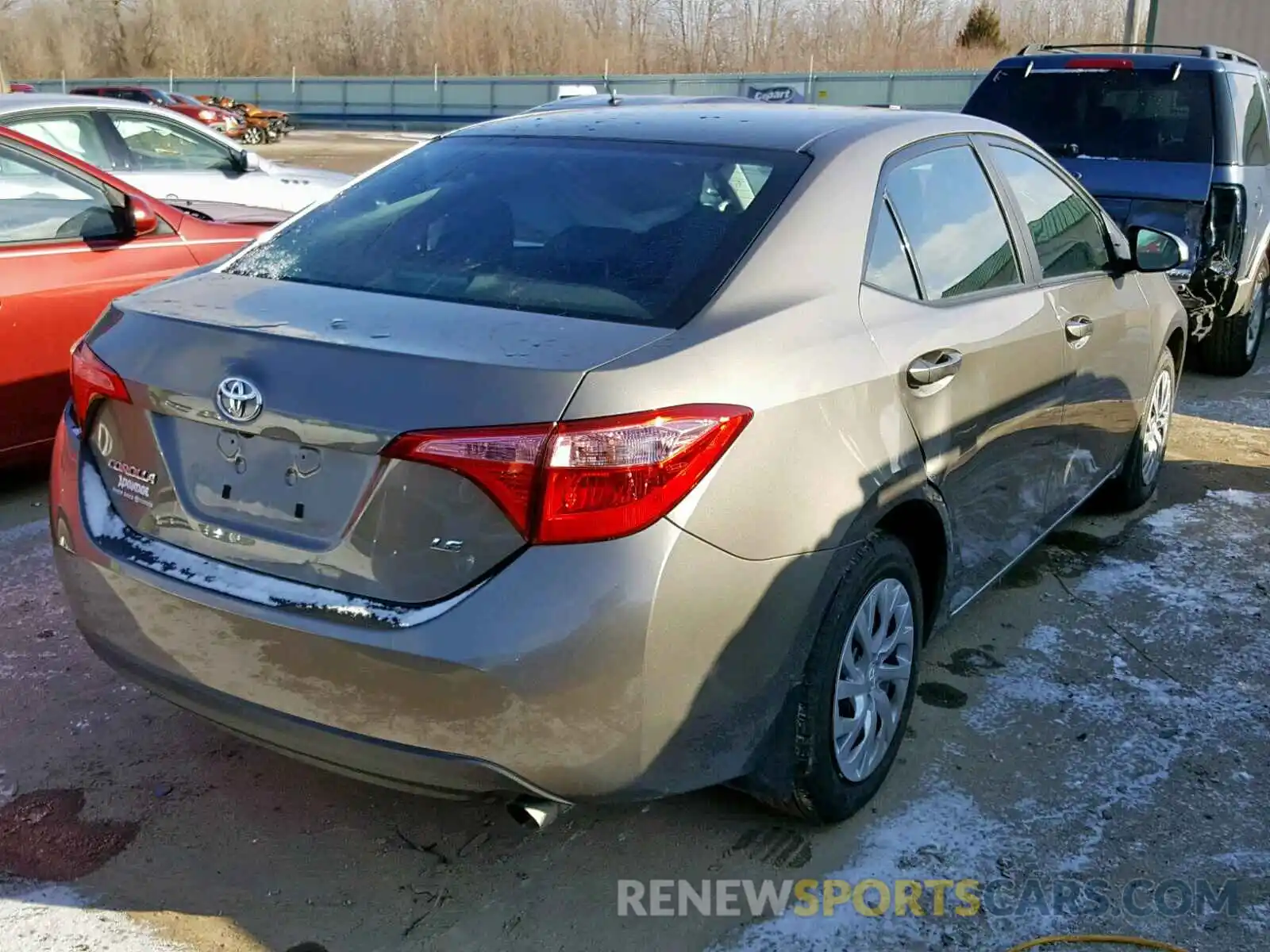 4 Photograph of a damaged car 2T1BURHE2KC158351 TOYOTA COROLLA 2019