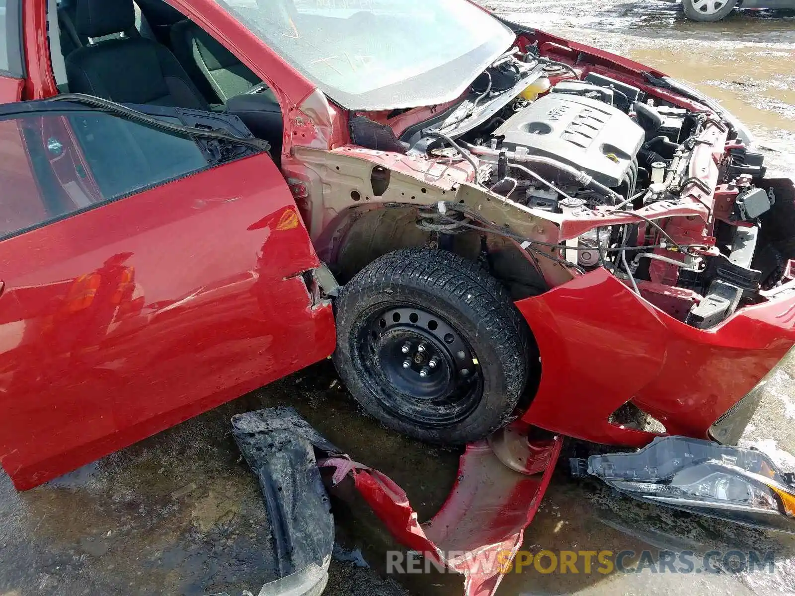 9 Photograph of a damaged car 2T1BURHE2KC158446 TOYOTA COROLLA 2019