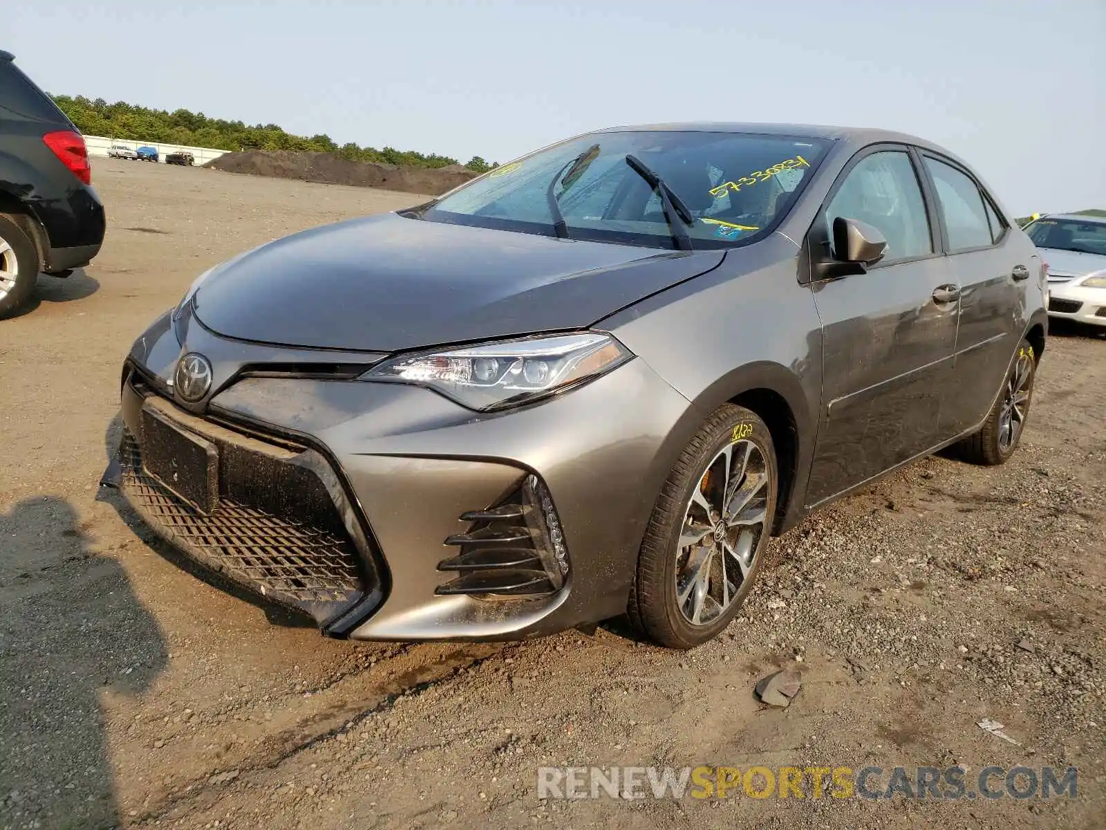 2 Photograph of a damaged car 2T1BURHE2KC158530 TOYOTA COROLLA 2019